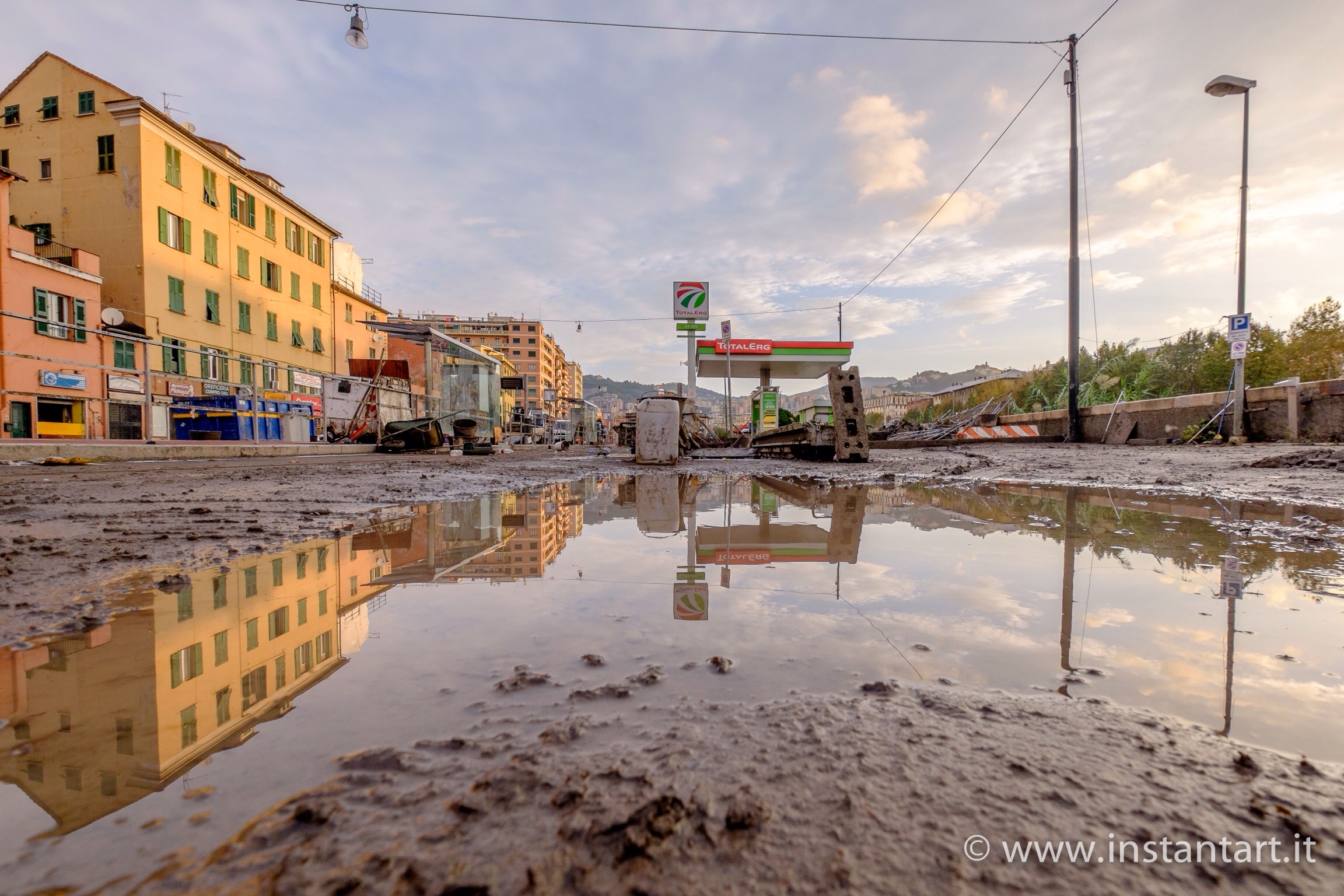 Distributore alluvionato