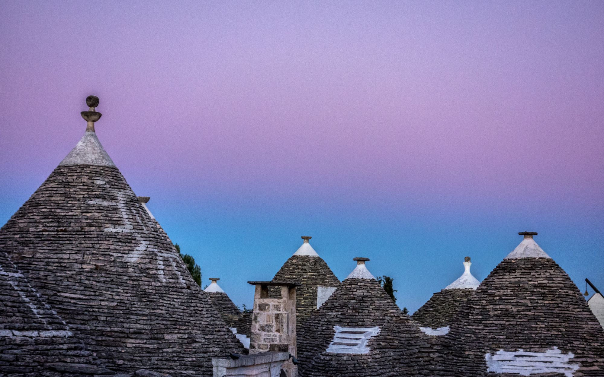 tramonto con i trulli