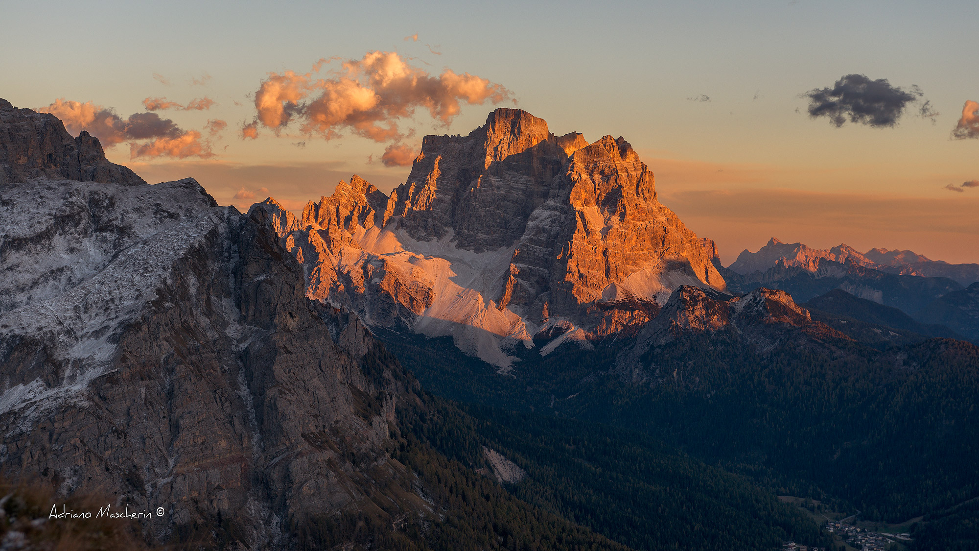 Ultime luci sul Pelmo