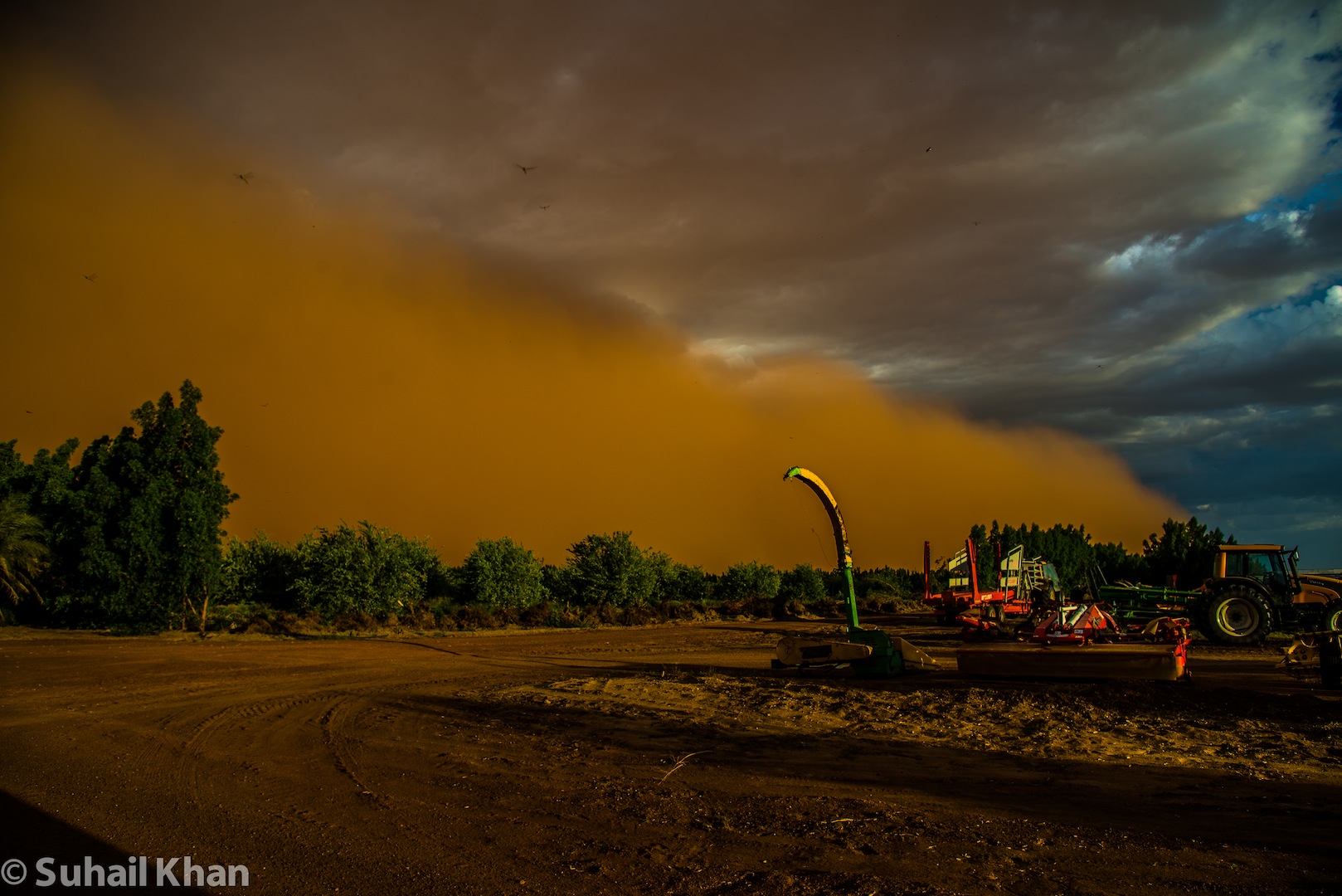 Haboob inghiotte una fattoria agricola, Nord Sudan.