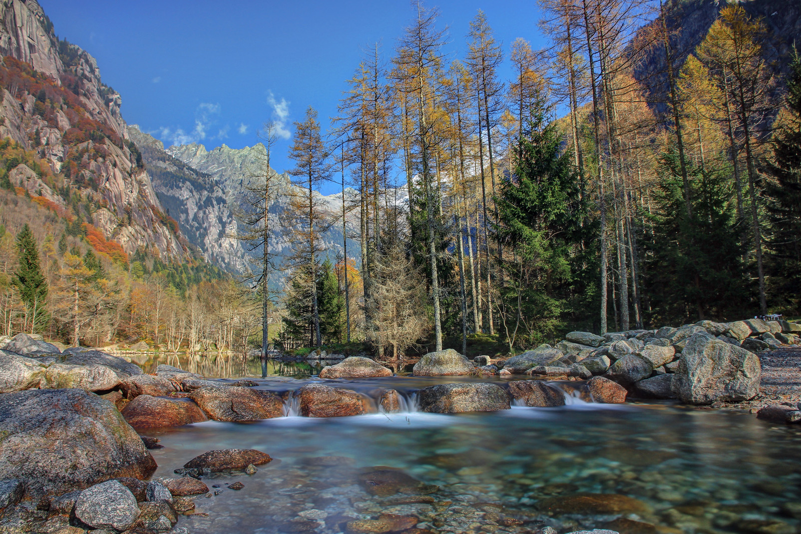 Stream in Val di Mello