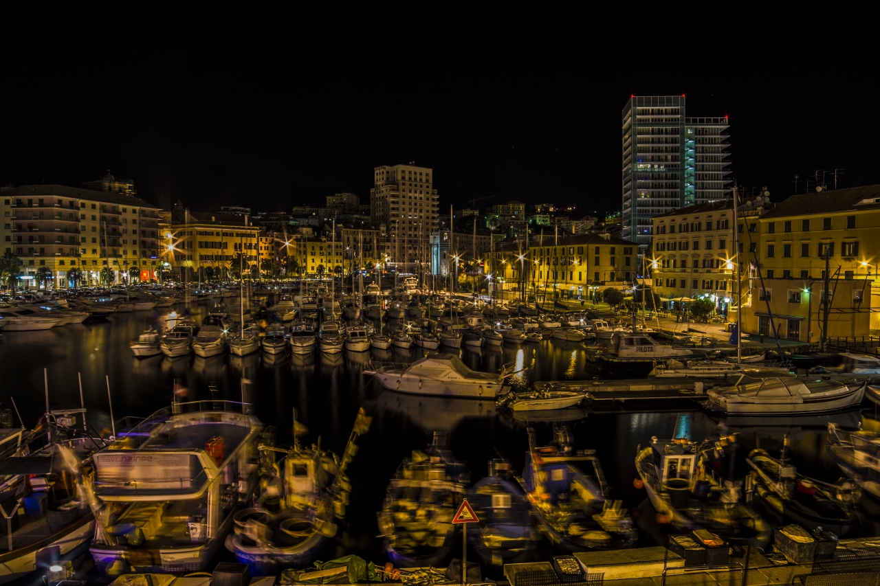 Porto turistico di Savona