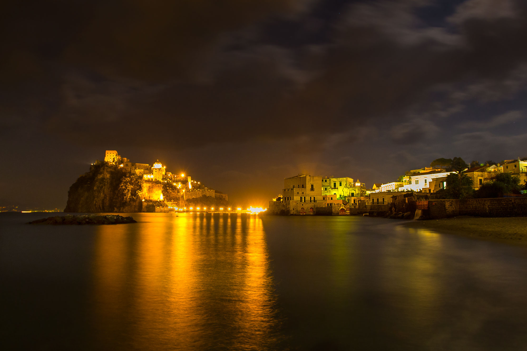 Notturno al castello Aragonese Ischia