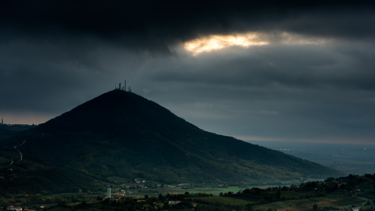 Tramonto tra le nubi 2