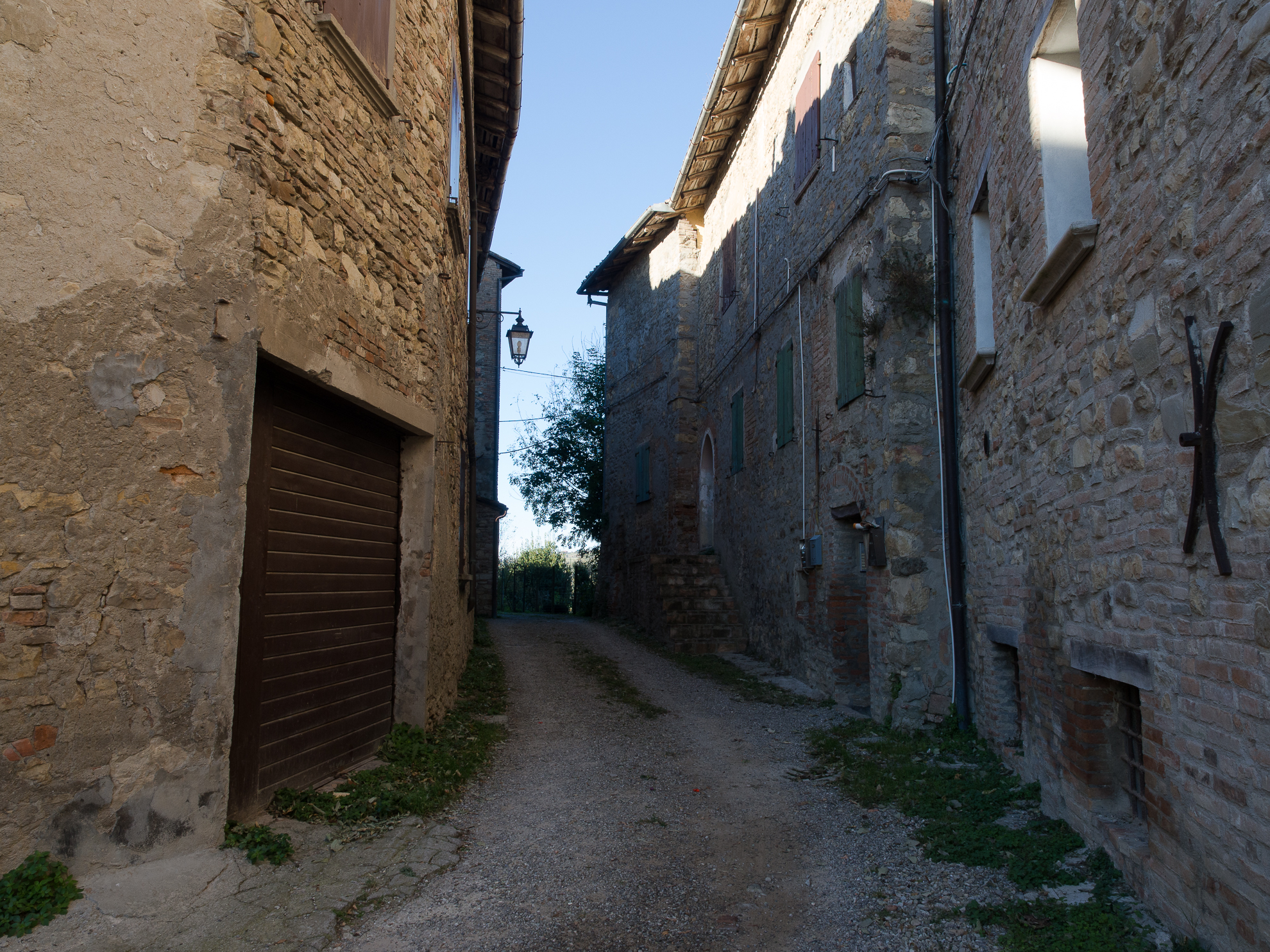 Castello Serravalle - Il Borgo