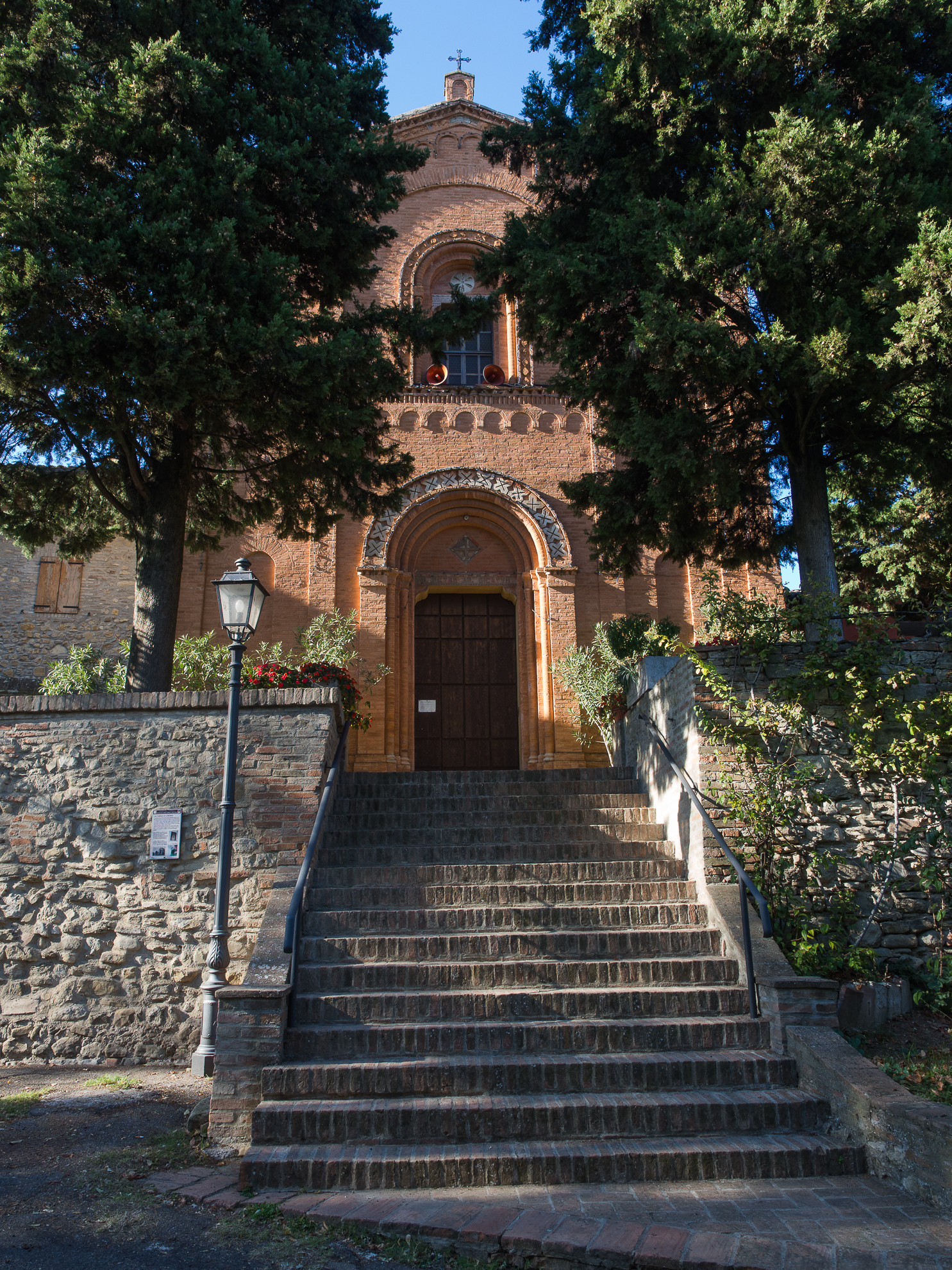 Castello Serravalle - Il Borgo