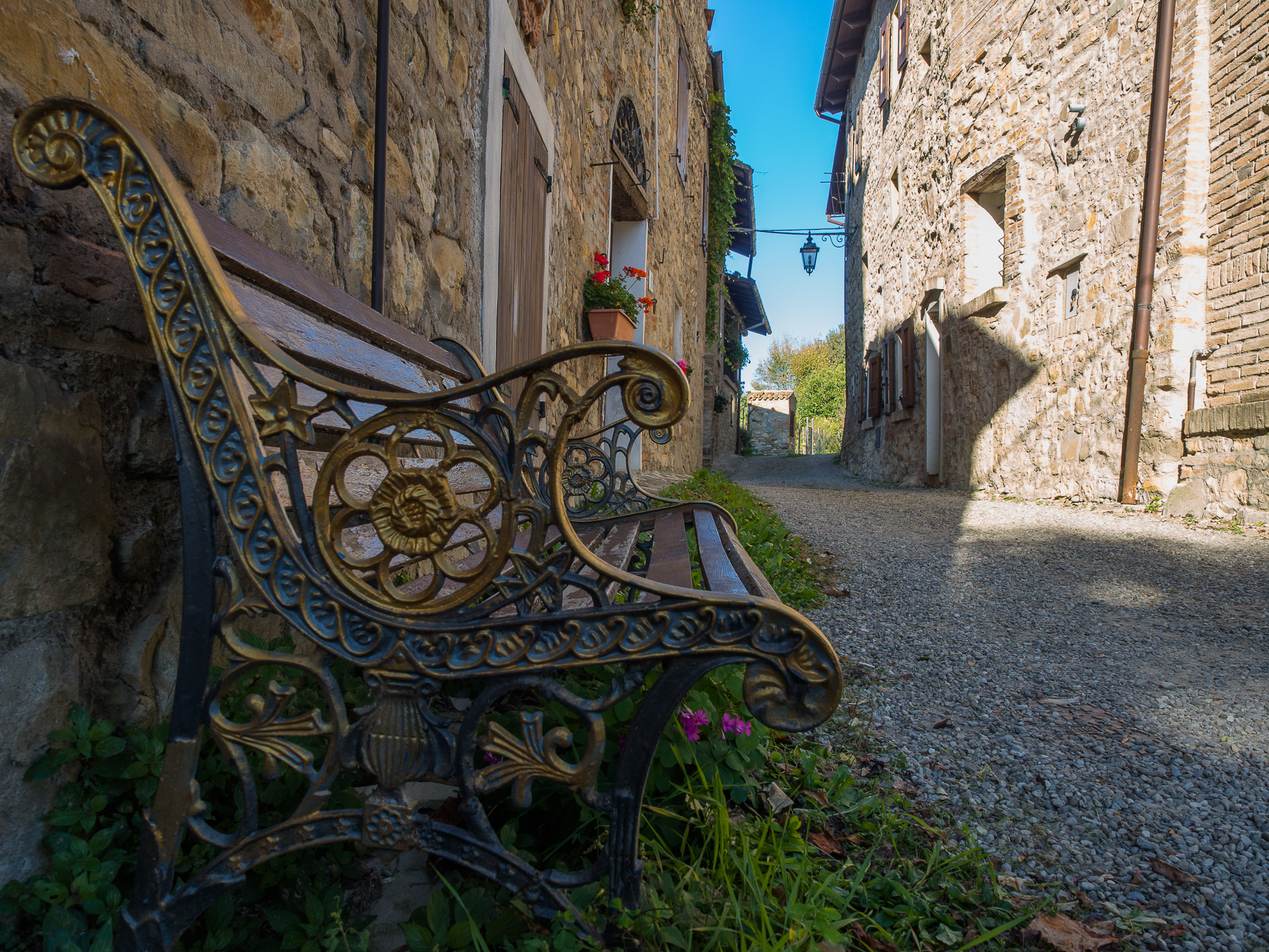 Castello Serravalle - Il Borgo