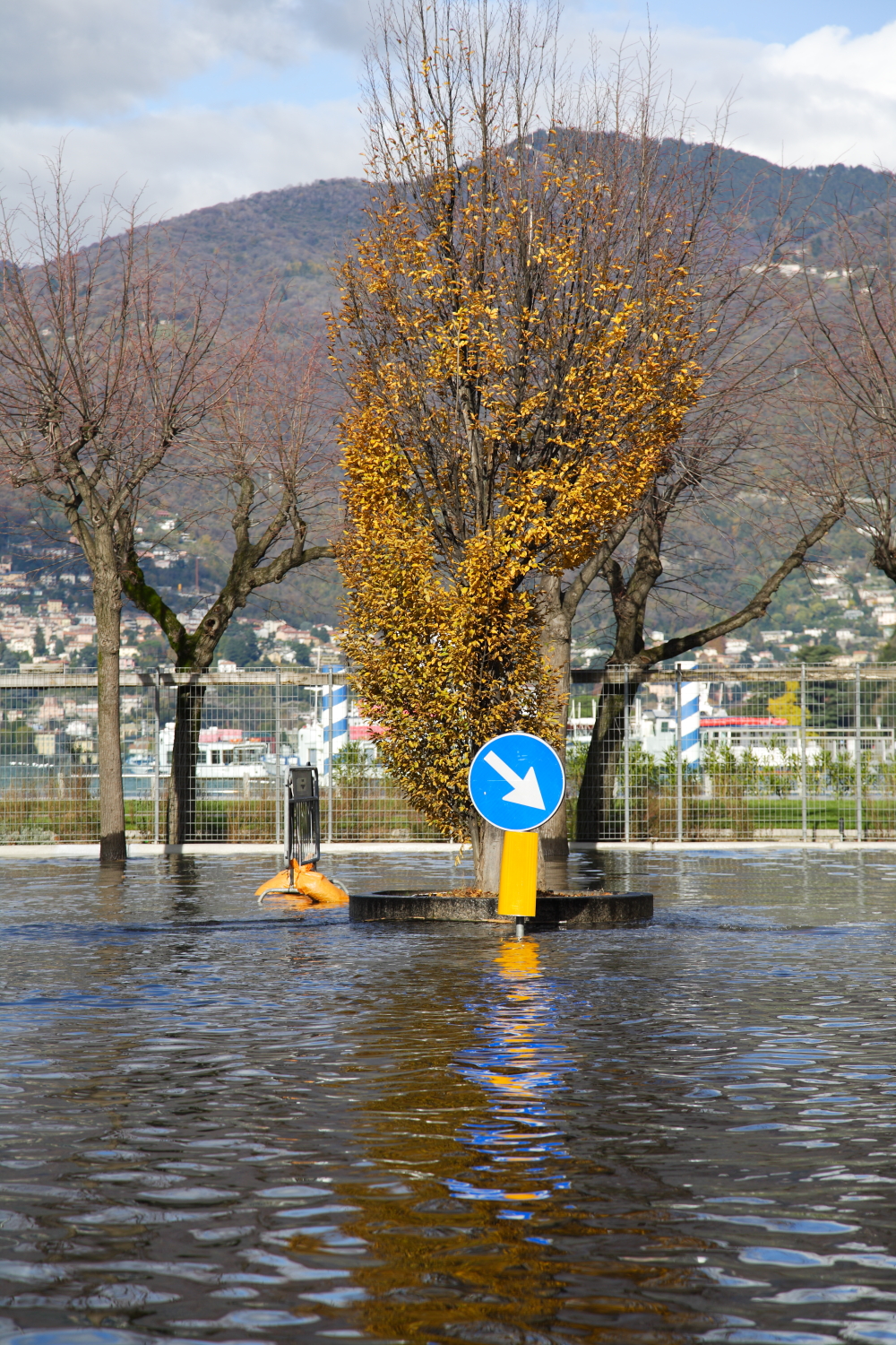 Como .. il lago in piazza