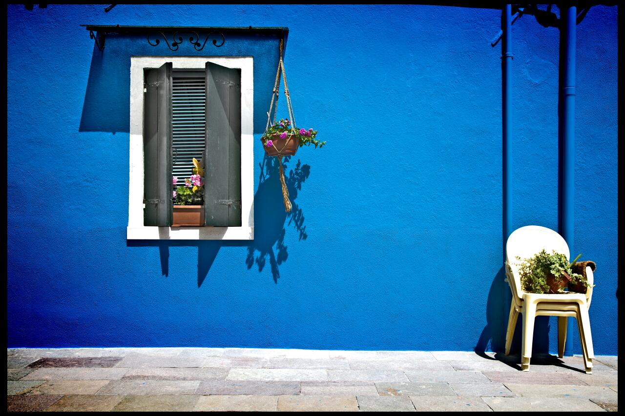 Among the colors of the country