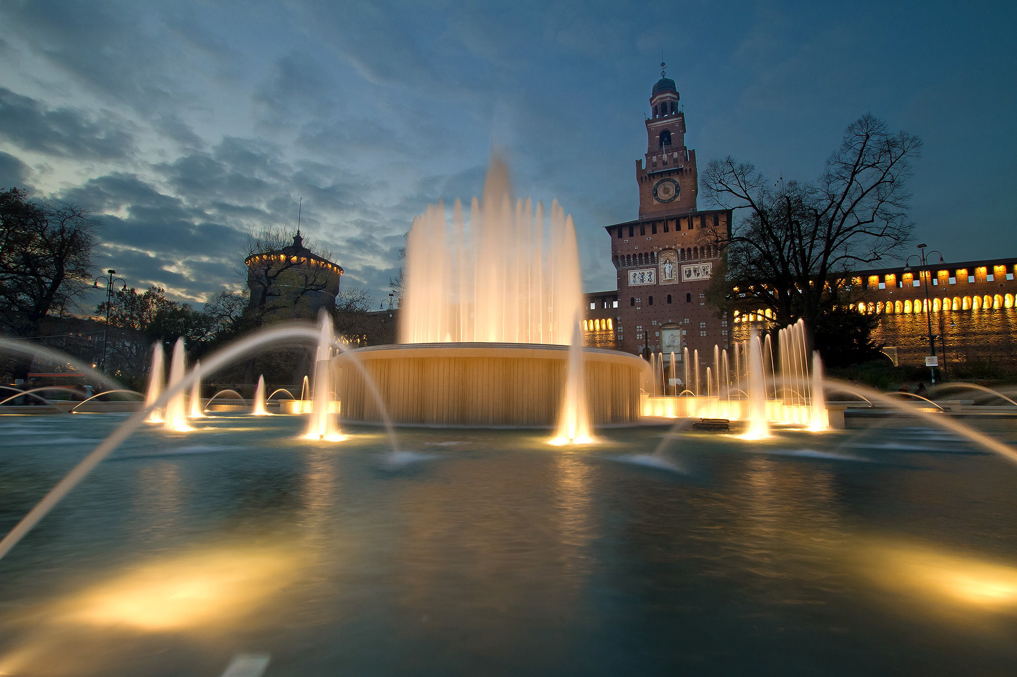 Now almost blue at the Castle