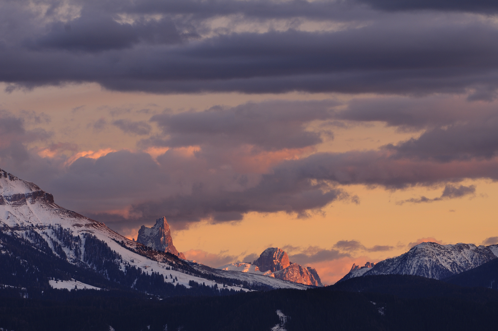 Cimon della Pala and Cima Rosetta from Oberbozen