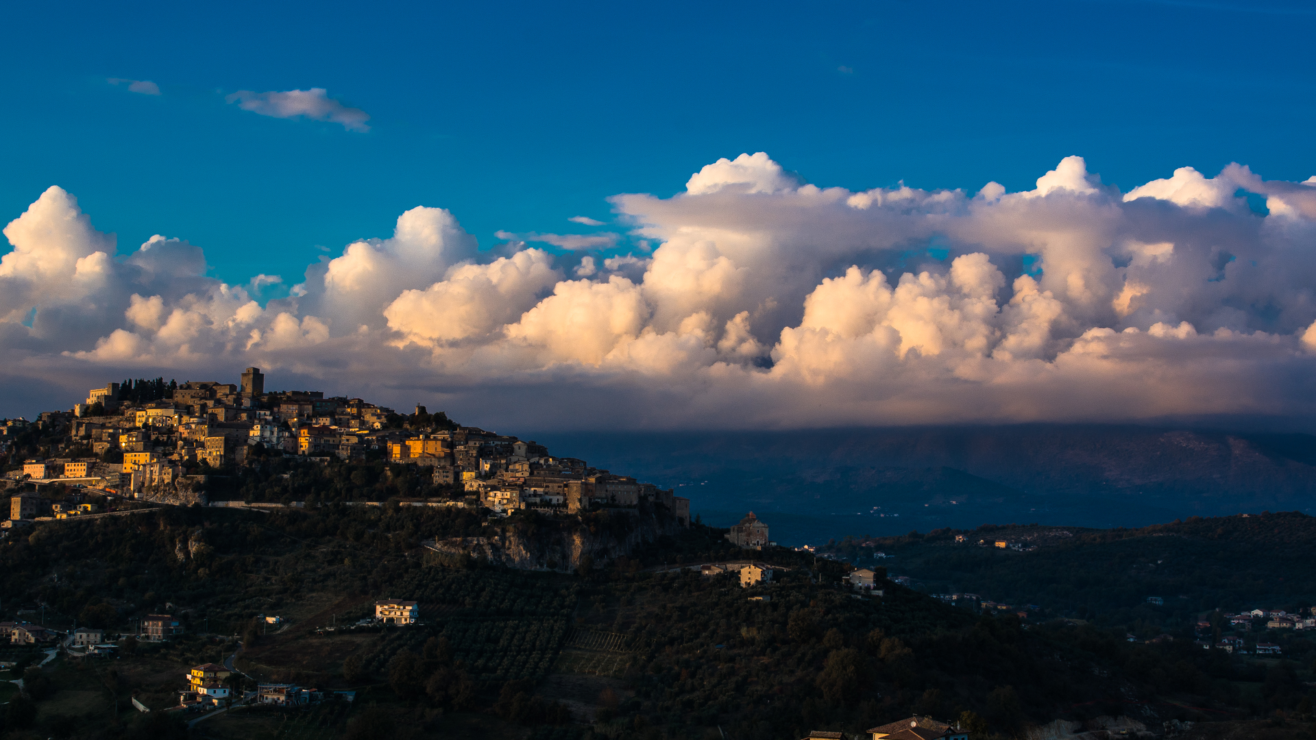 Clouds of Monte San Giovanni Campano