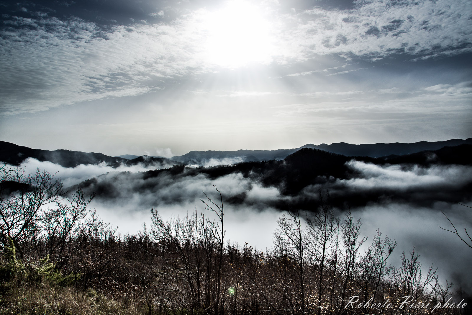 sul crinale in montagna