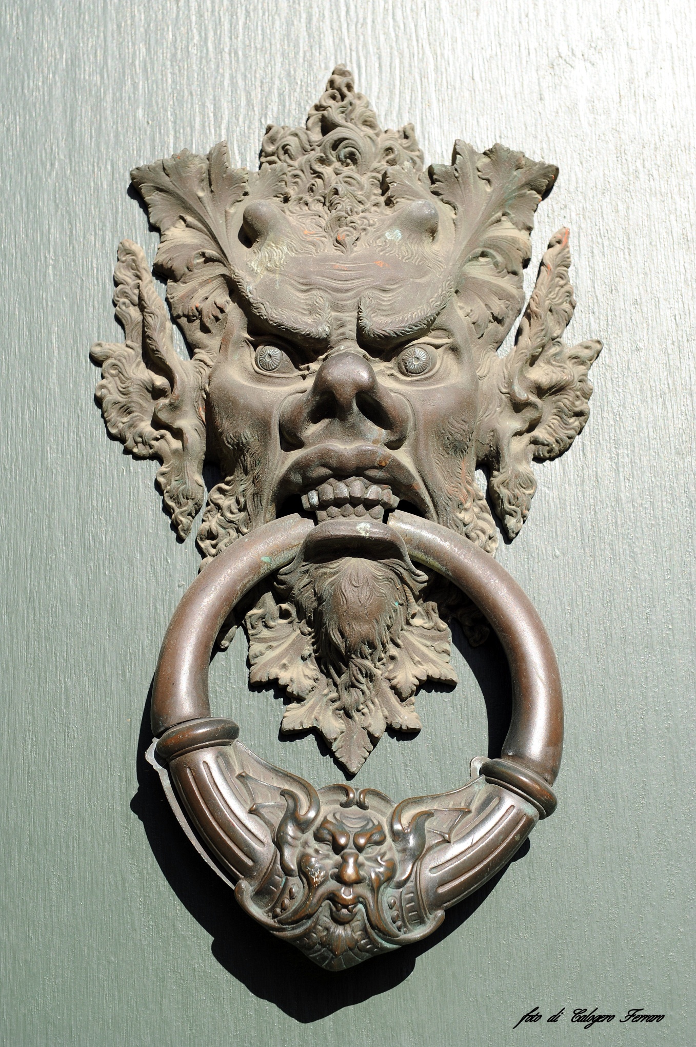knocker