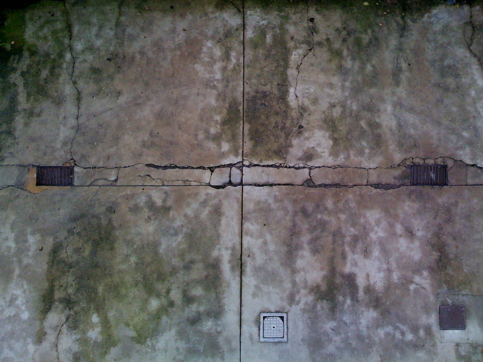 courtyard via brigade