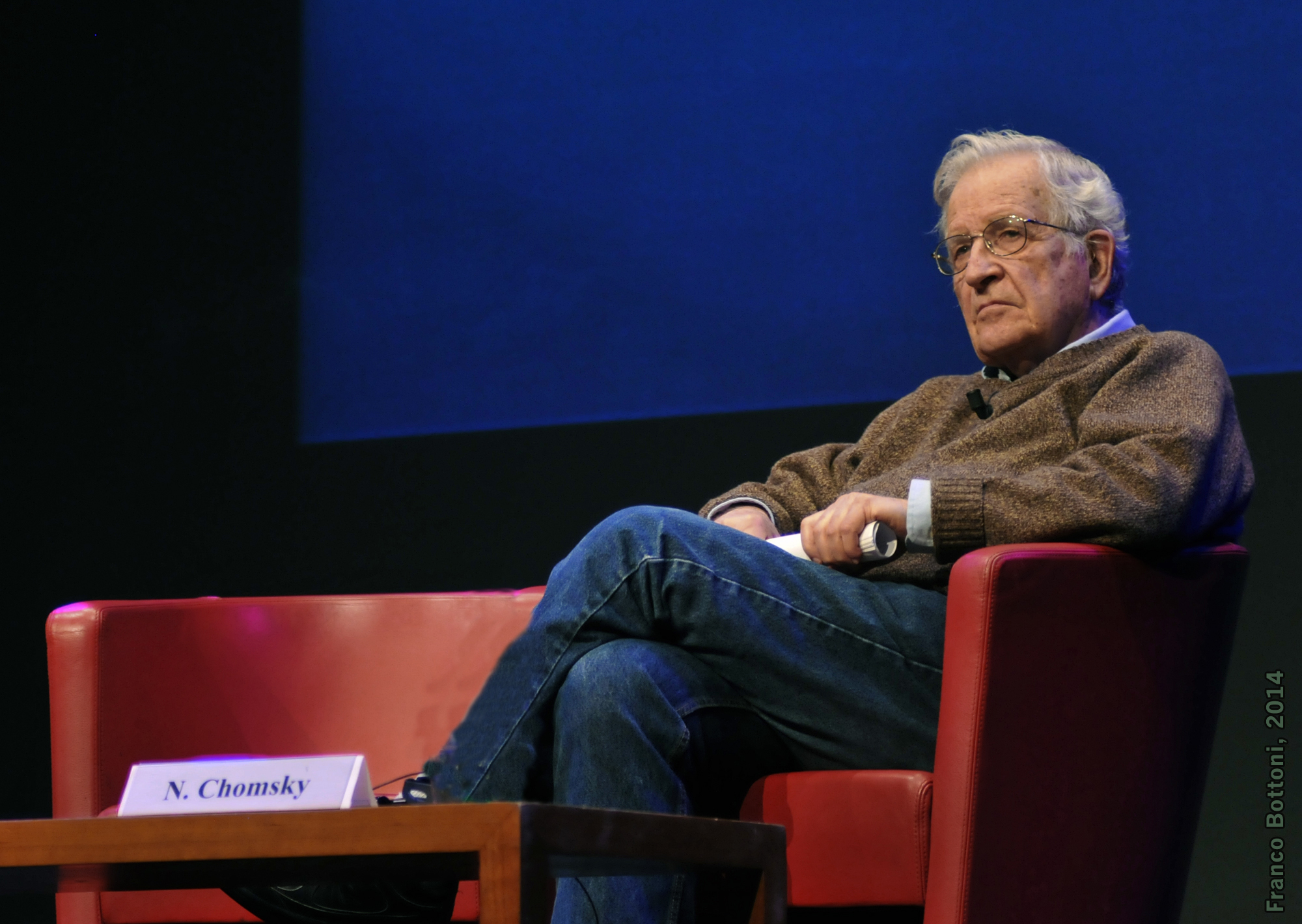 noam chomsky roma 2014
