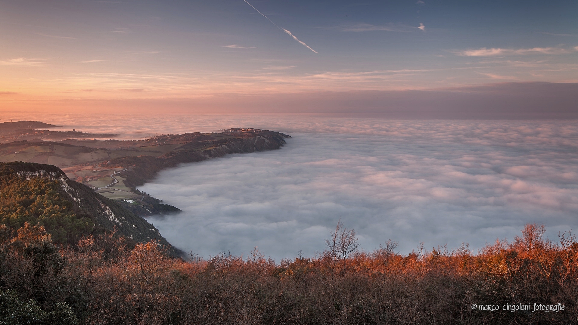 Monte Conero - la nebbia sul mare