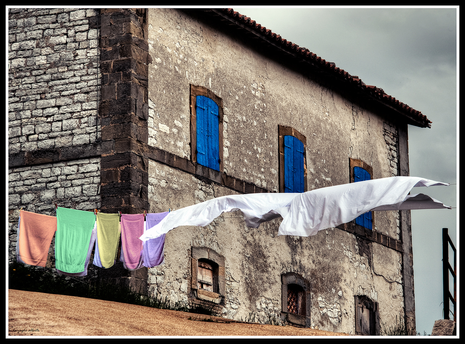 panni stesi- Castelluccio