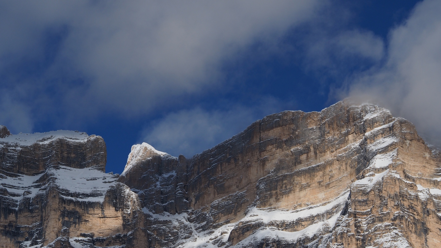 Pelmo con la prima neve