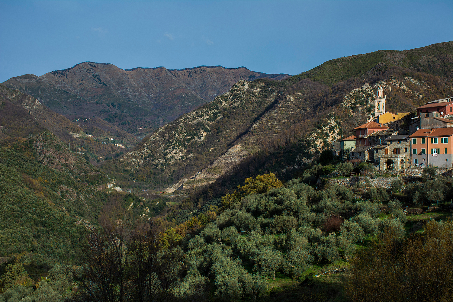 Nascio-Un balcone sulla Val Graveglia