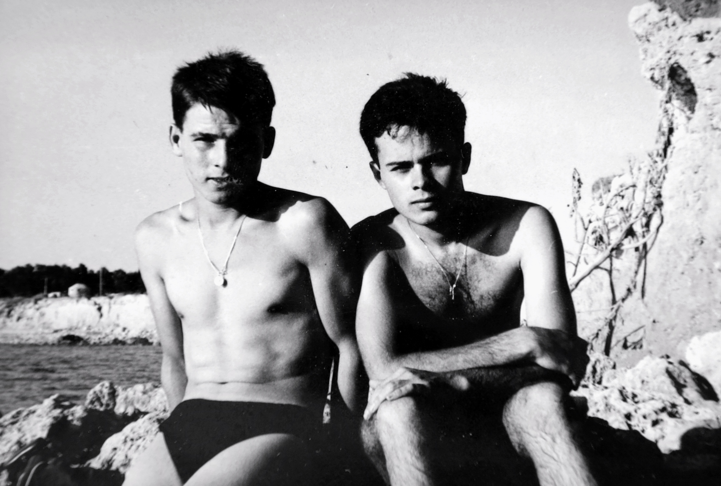 Una Storia Disonesta!