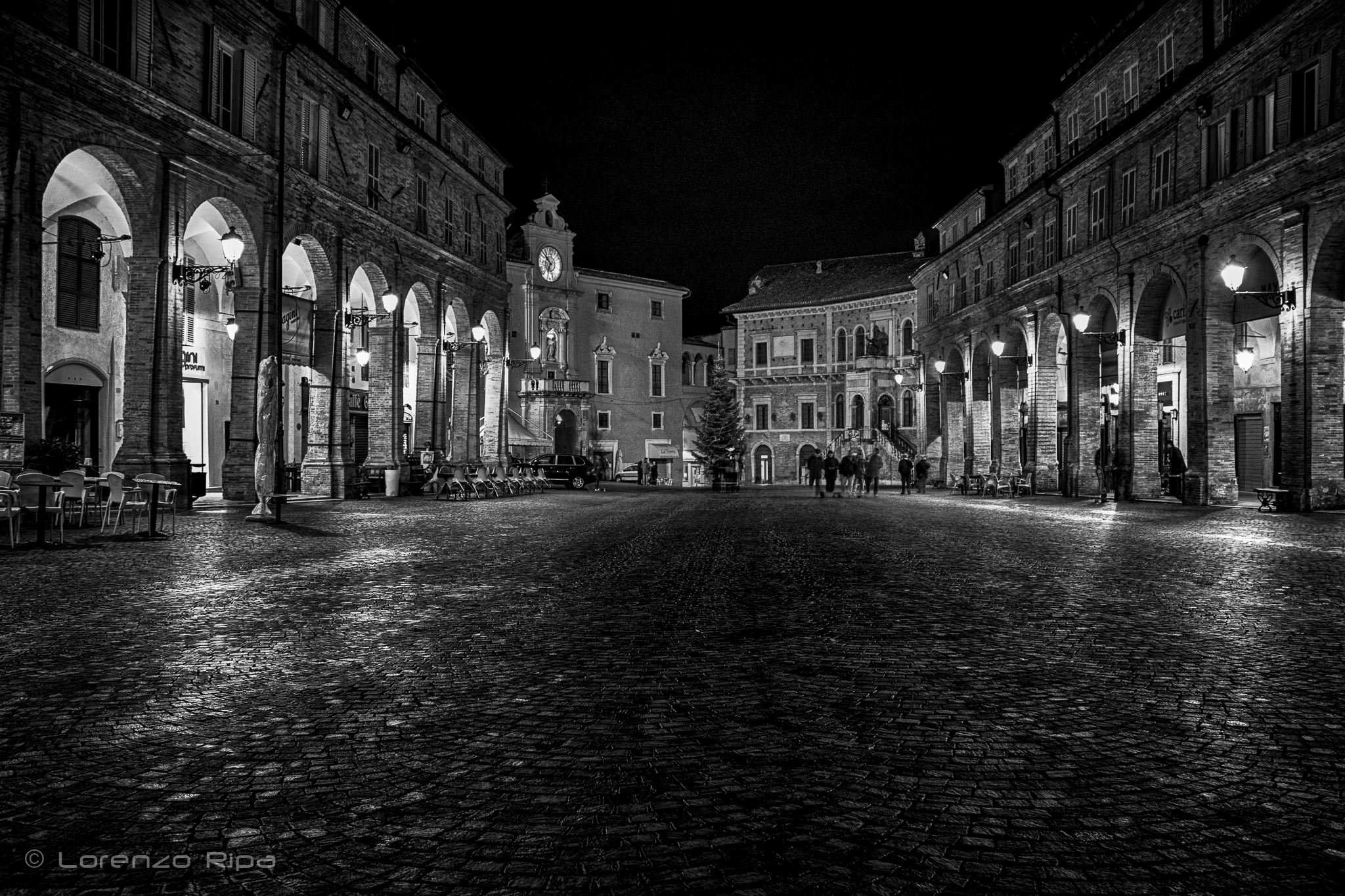 Fermo in HDR & B&W 2