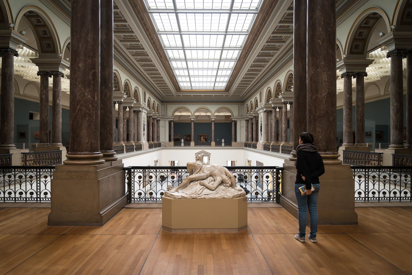 Contemplating the symmetry of art