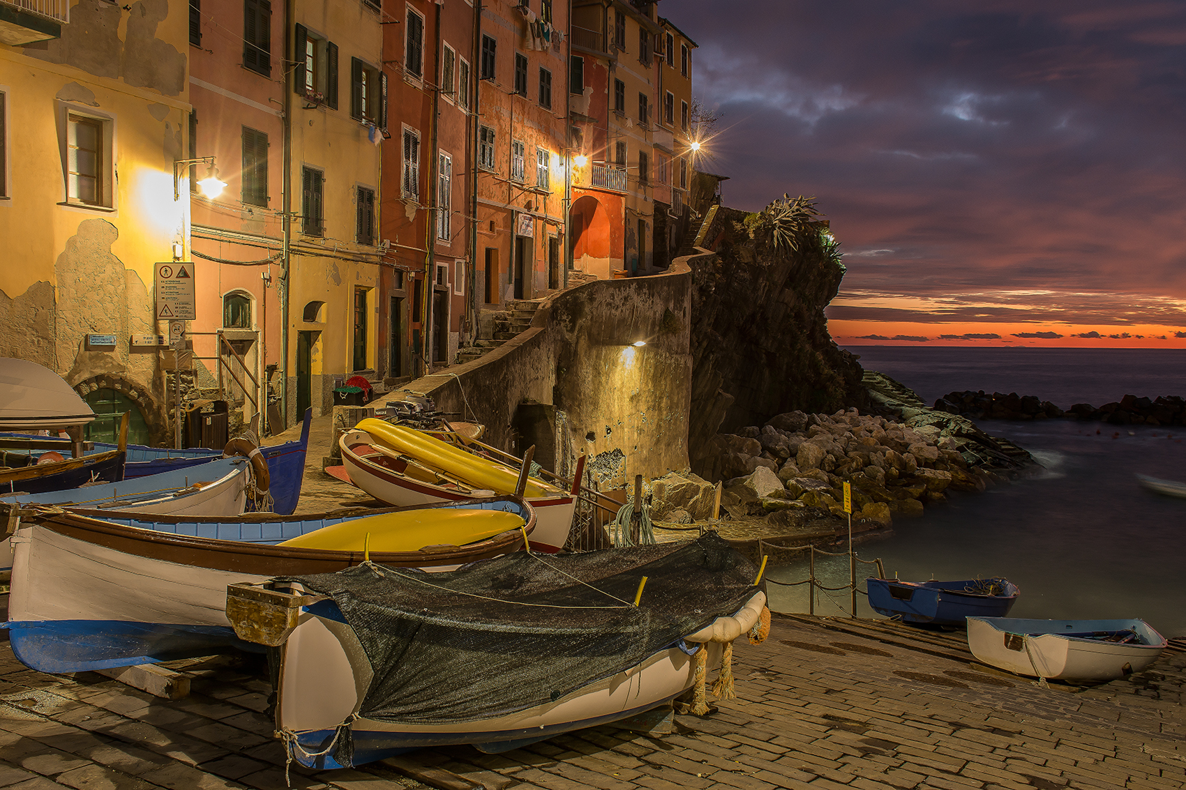 Riomaggiore-La Marina (Blue Hour)