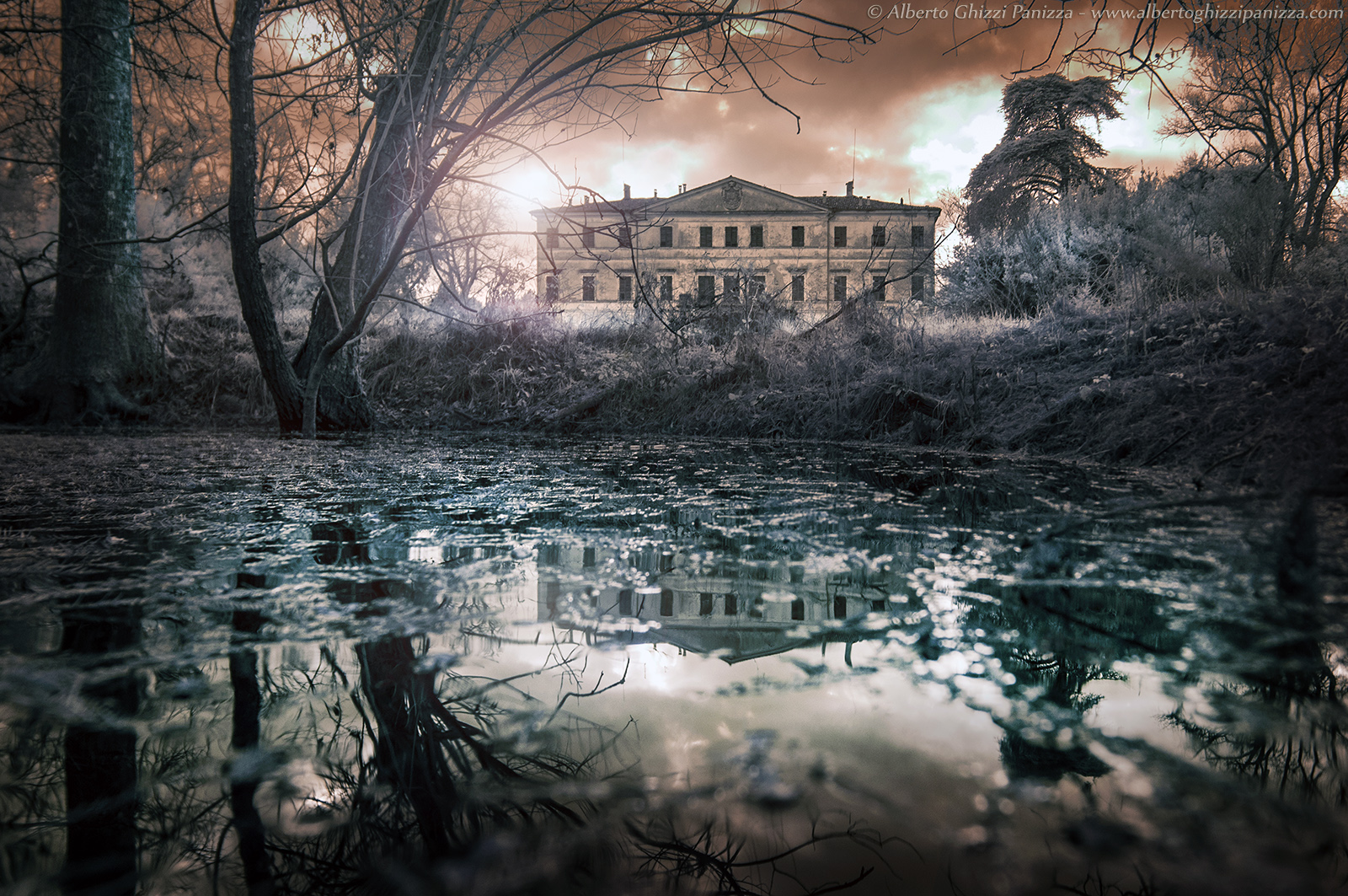 Sospiri nelle scure acque