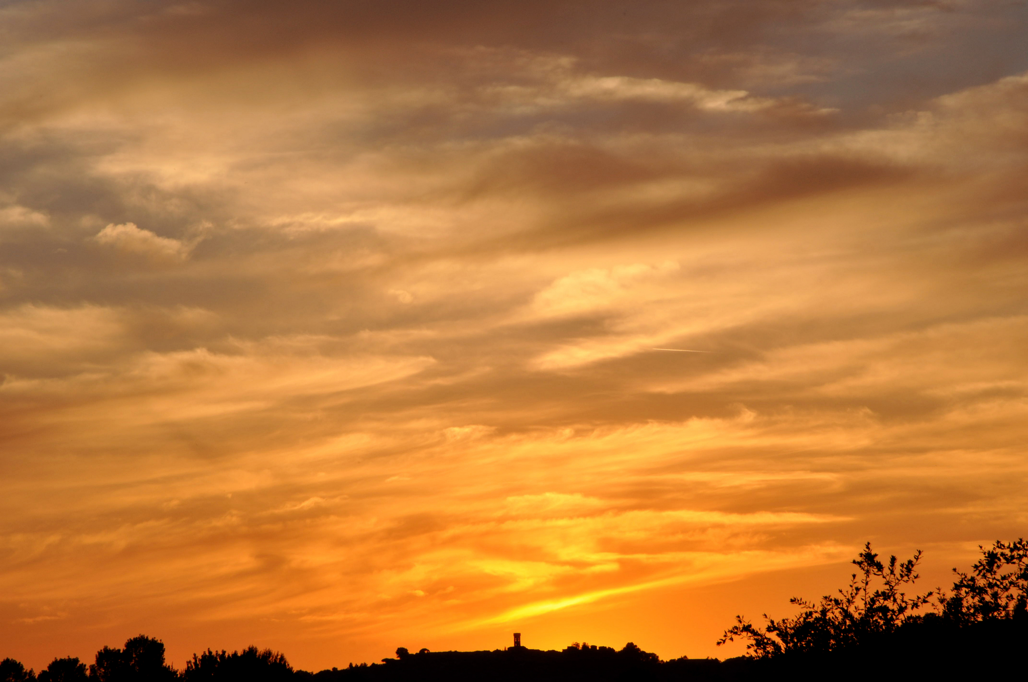 Tramonto su Montecarlo - LU