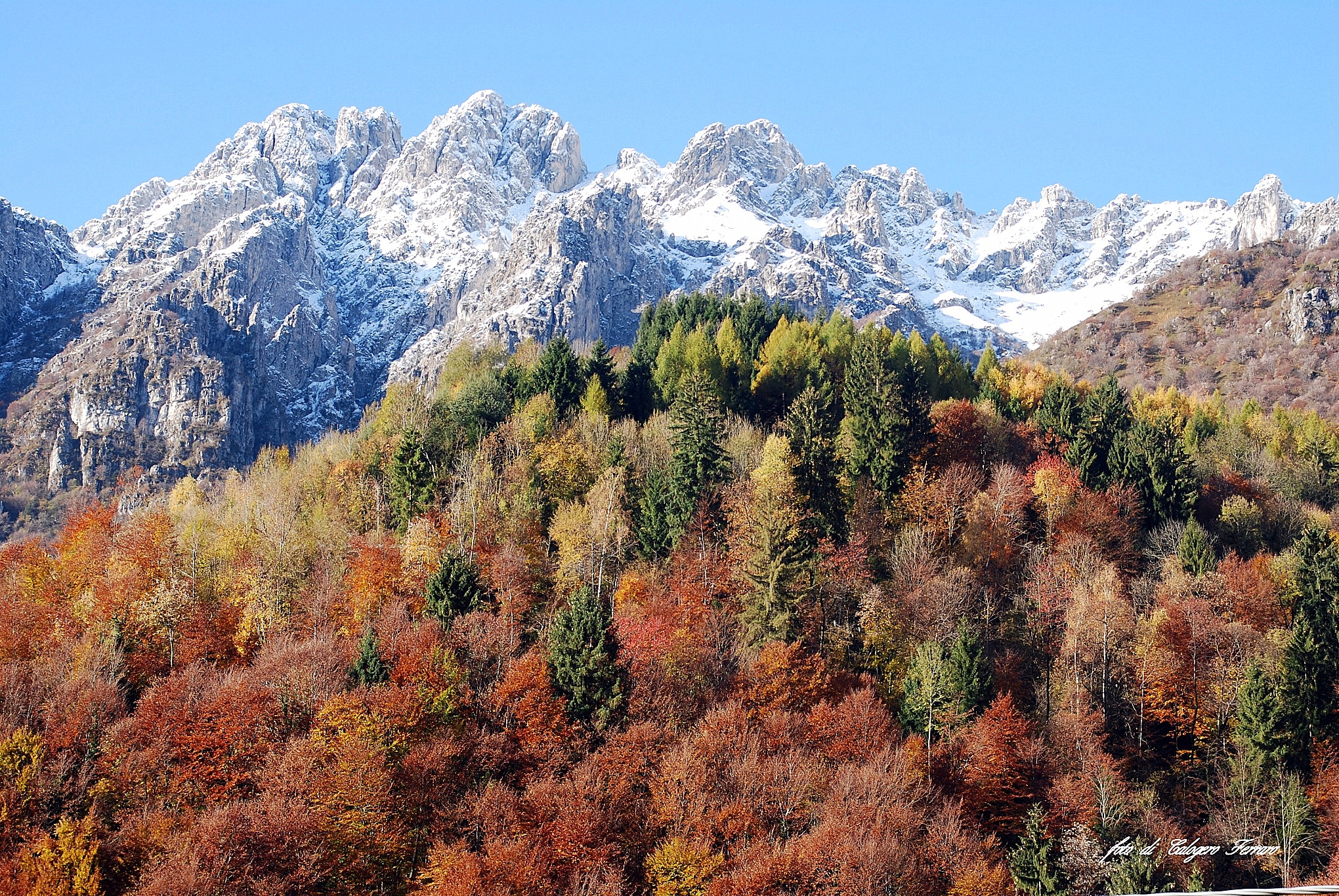 Paesaggio autunnale a Gorno