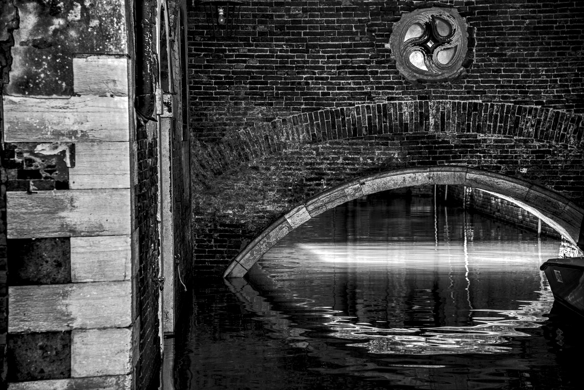 Raggio di sole sotto al ponte