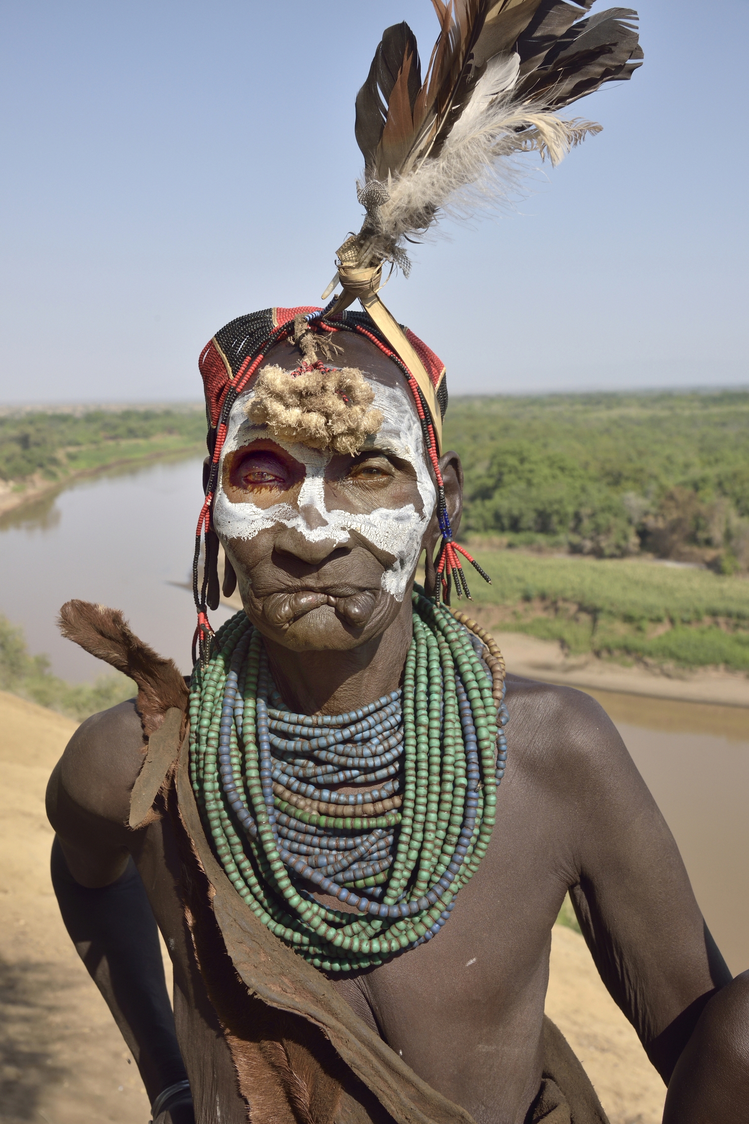 Etiopia 2015 - Anziana Mursi(stregone)in villaggio Karo