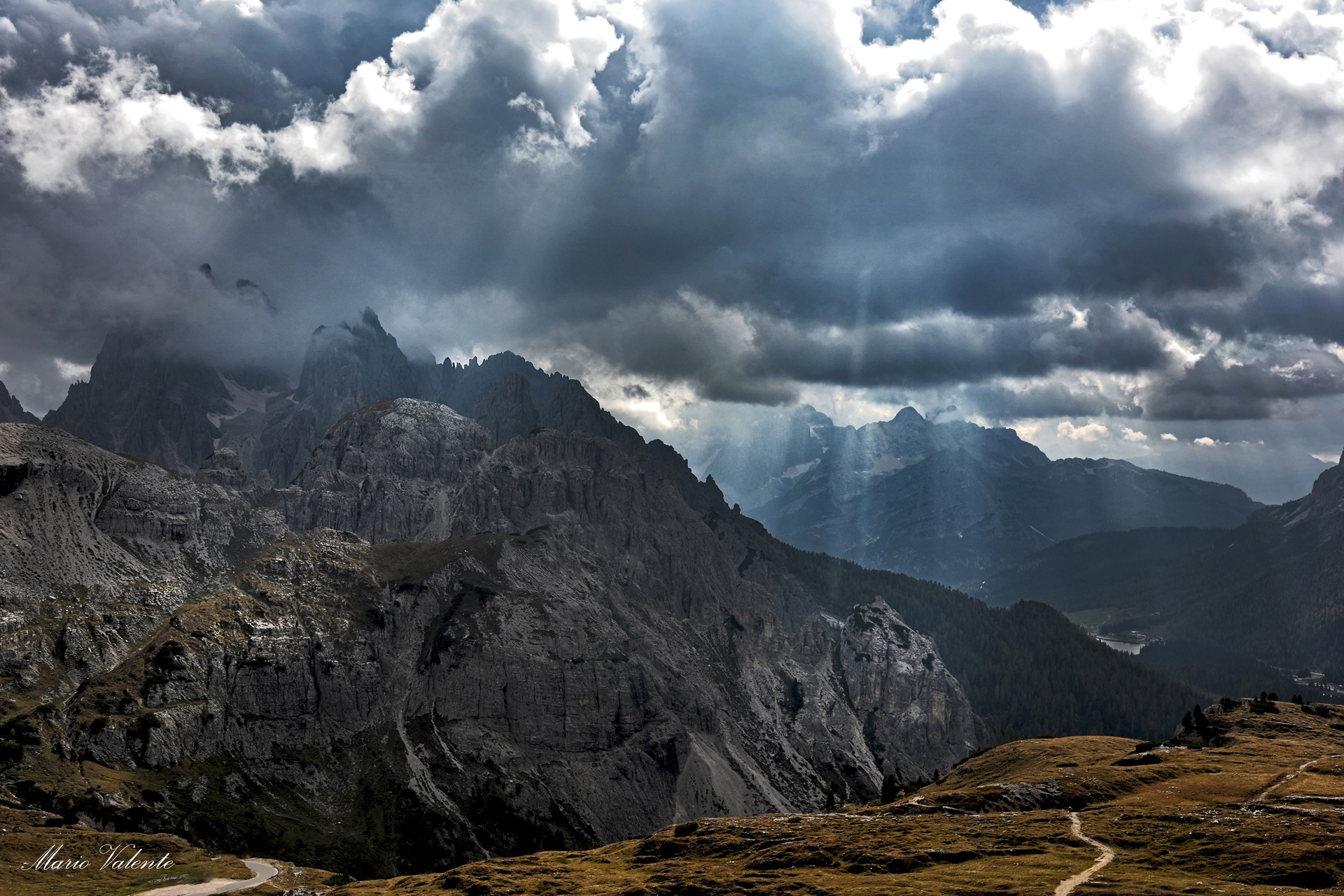 Cadini di Misurina e, in fondo, il Lago di Misurina