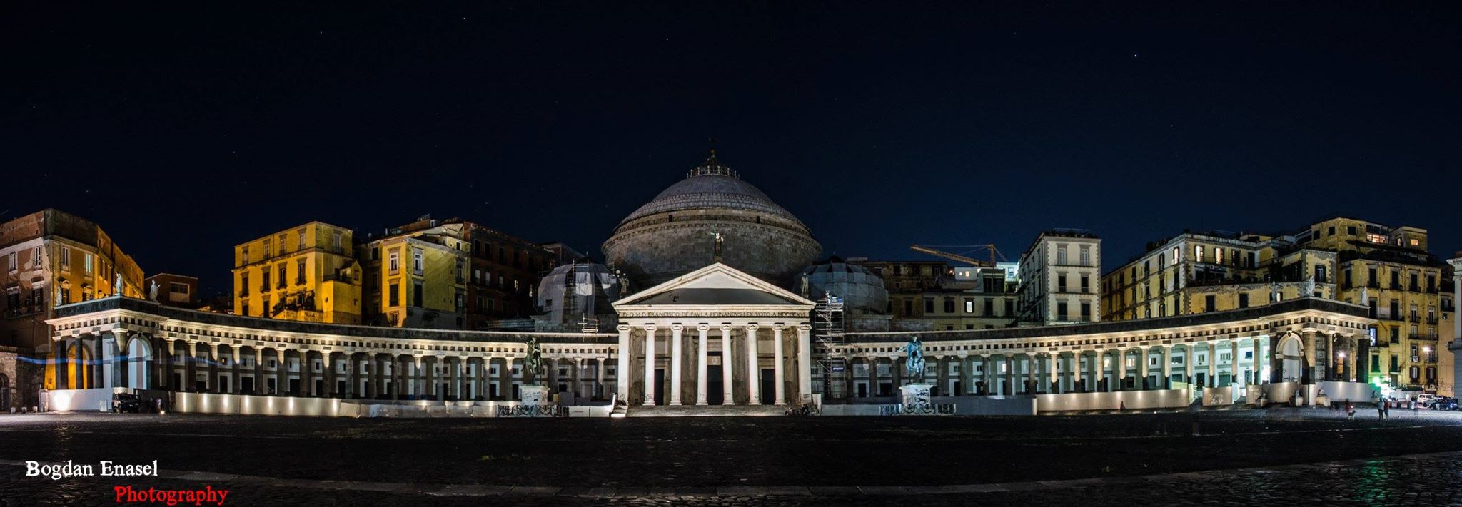 Napoli  Piazza del Plebiscito