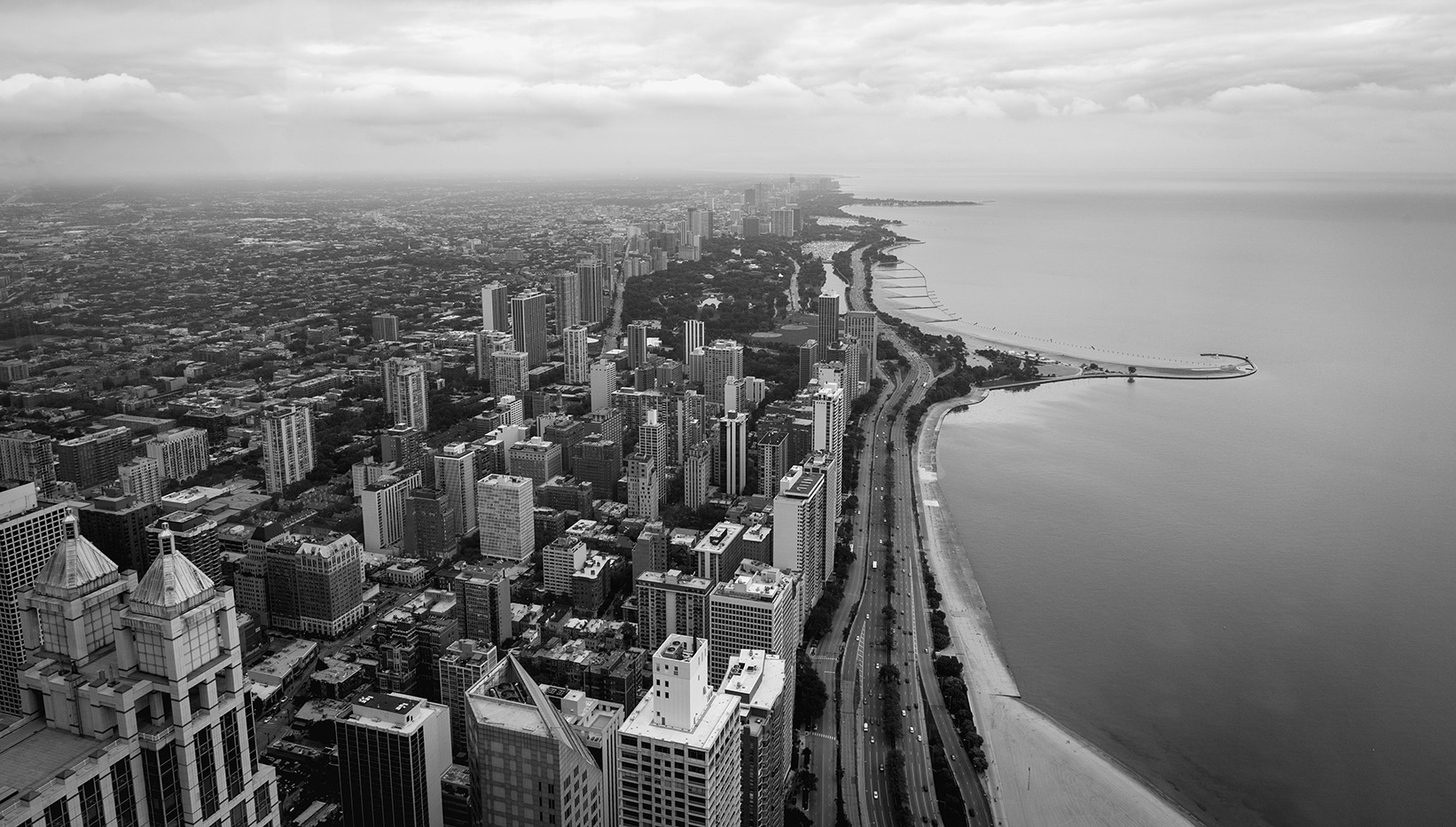 north shore in black and white