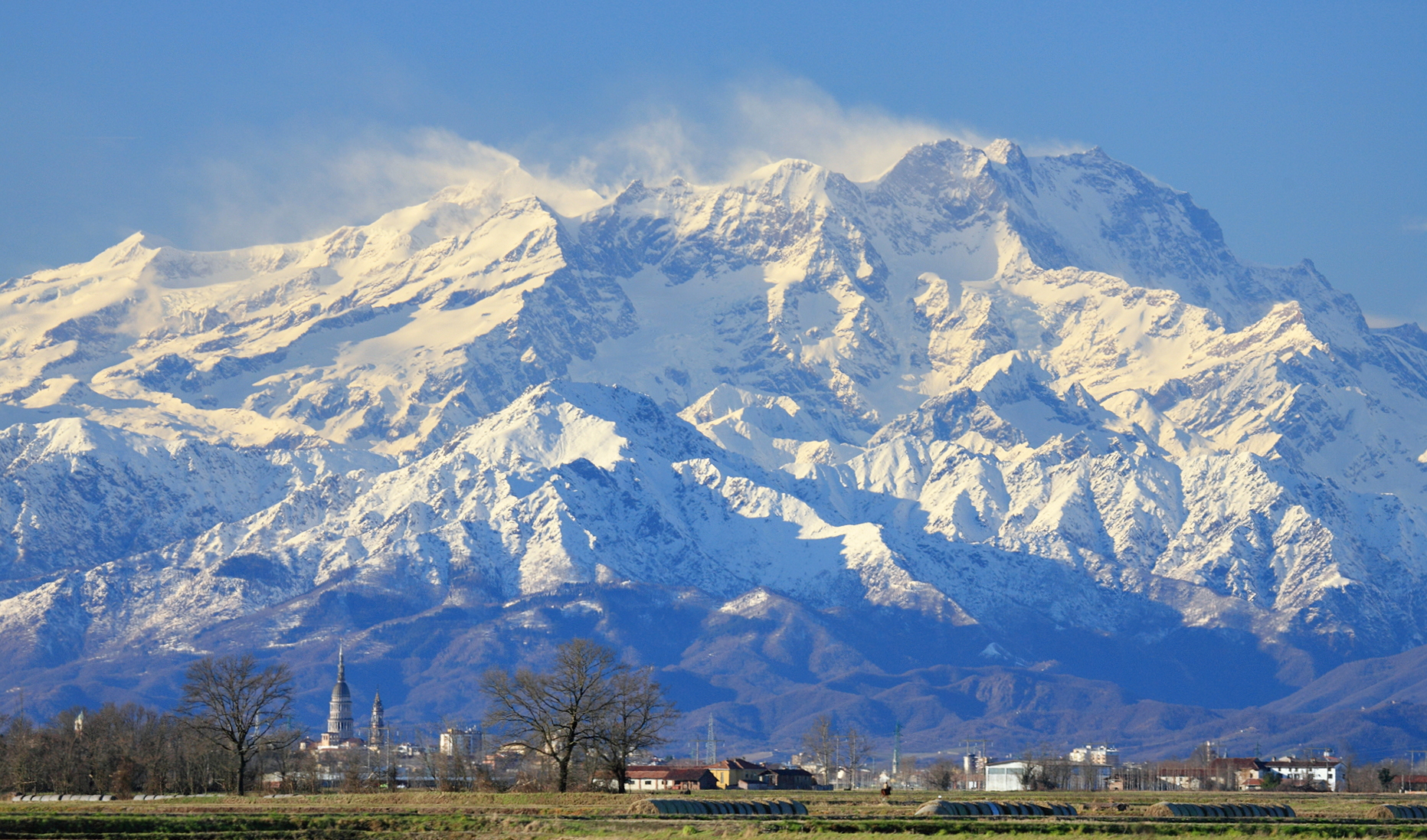 Monte rosa e cupola di San Gaudenzio