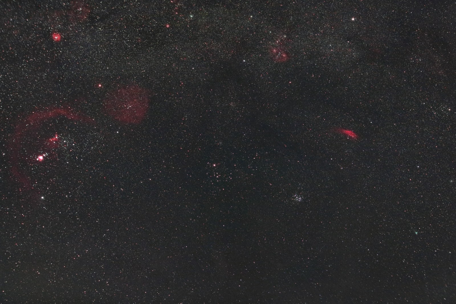 Cometa Q2 Lovejoy con Via Lattea e con mezza Luna!