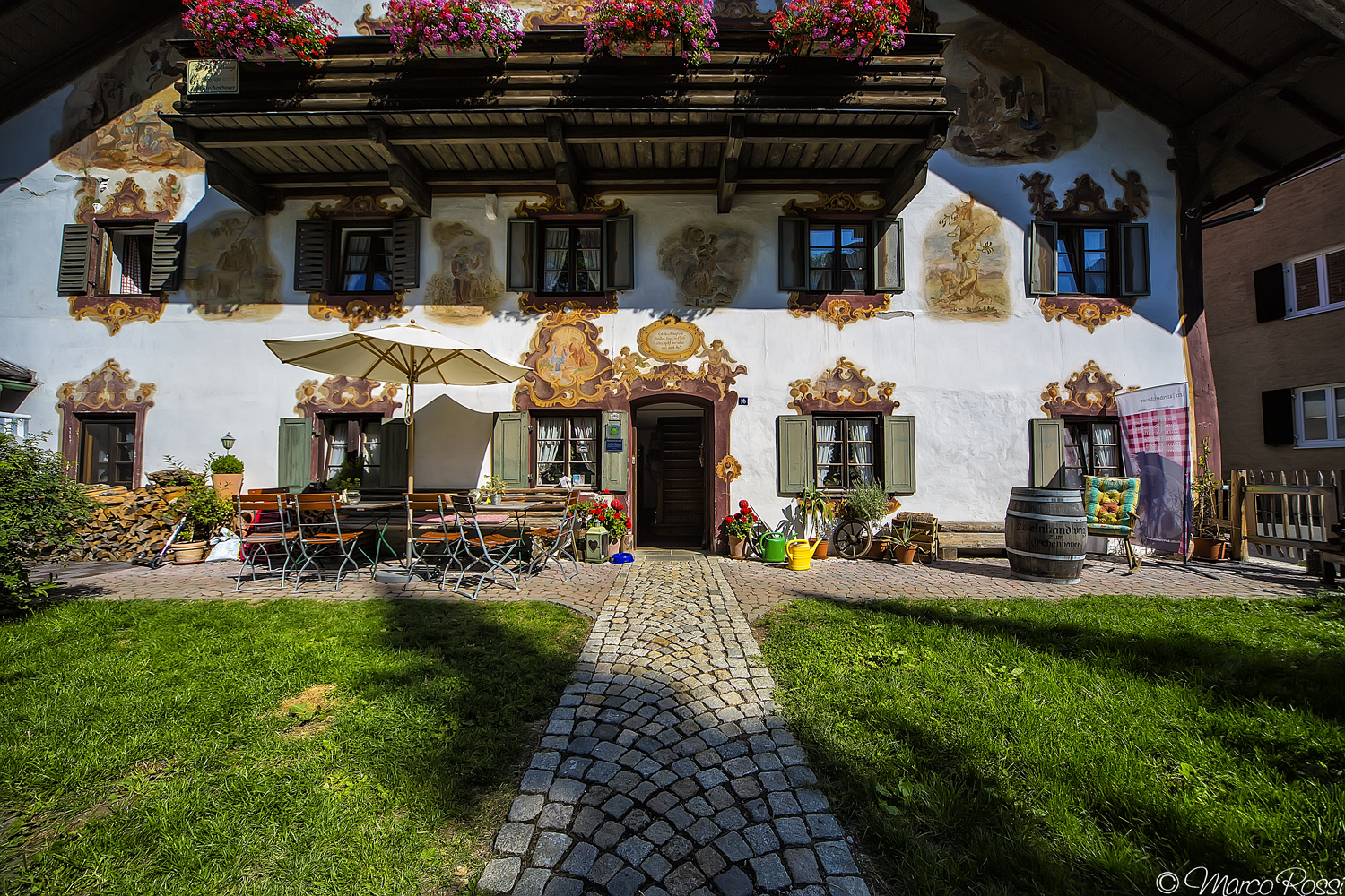 E vissero felici e contenti.....