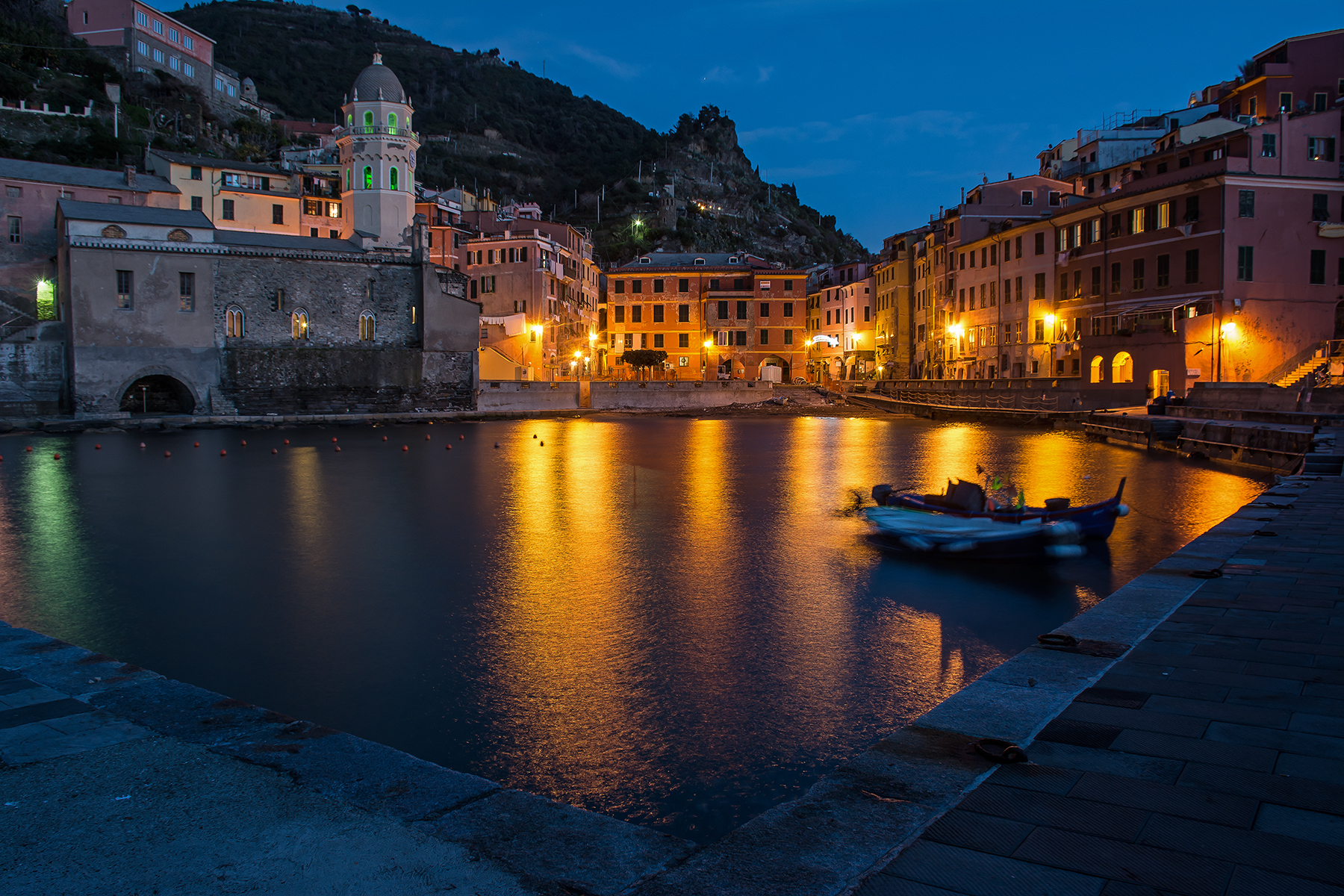 Vernazza-Now blue2