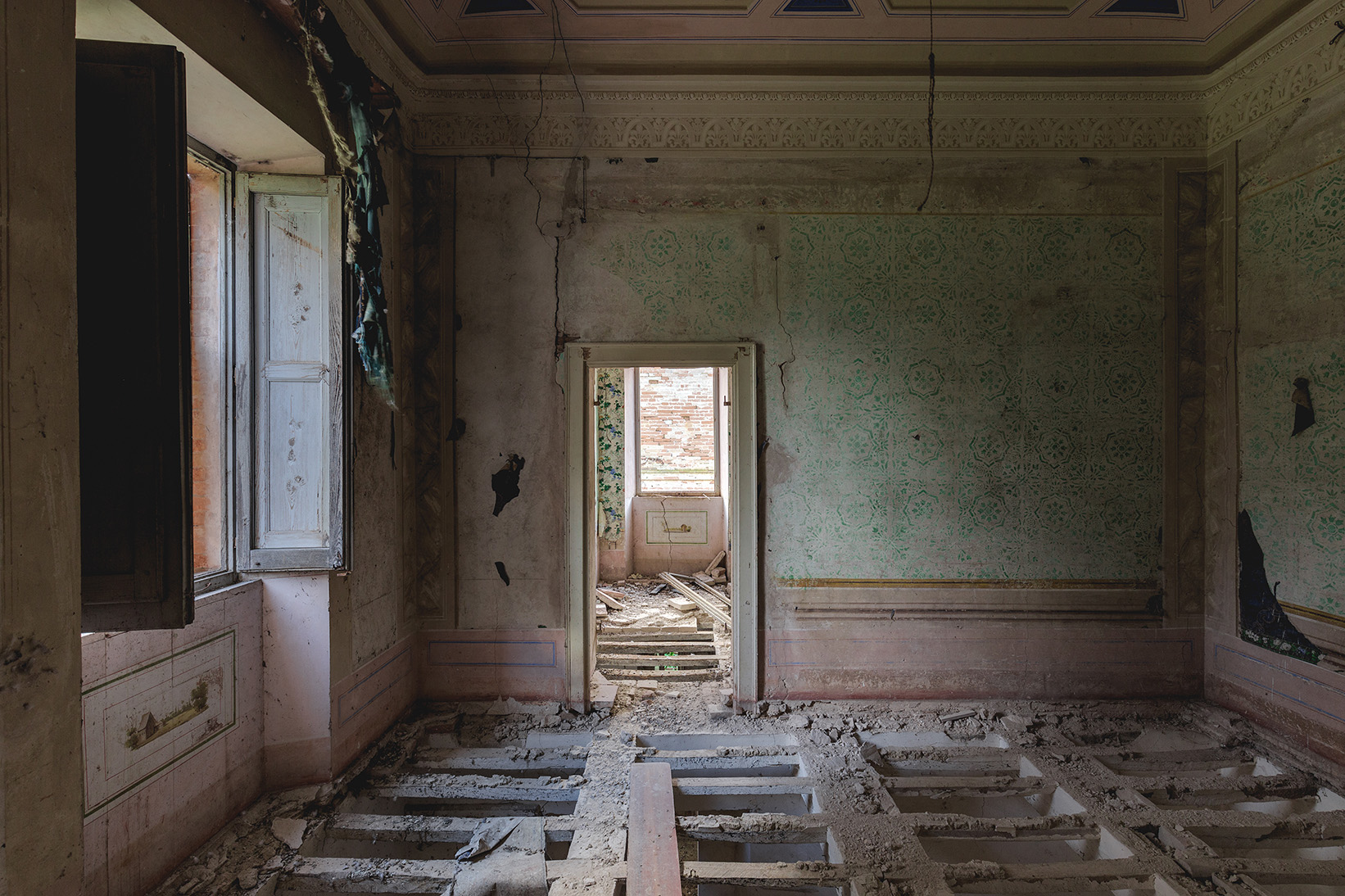 one of the rooms inside the abandoned mansion