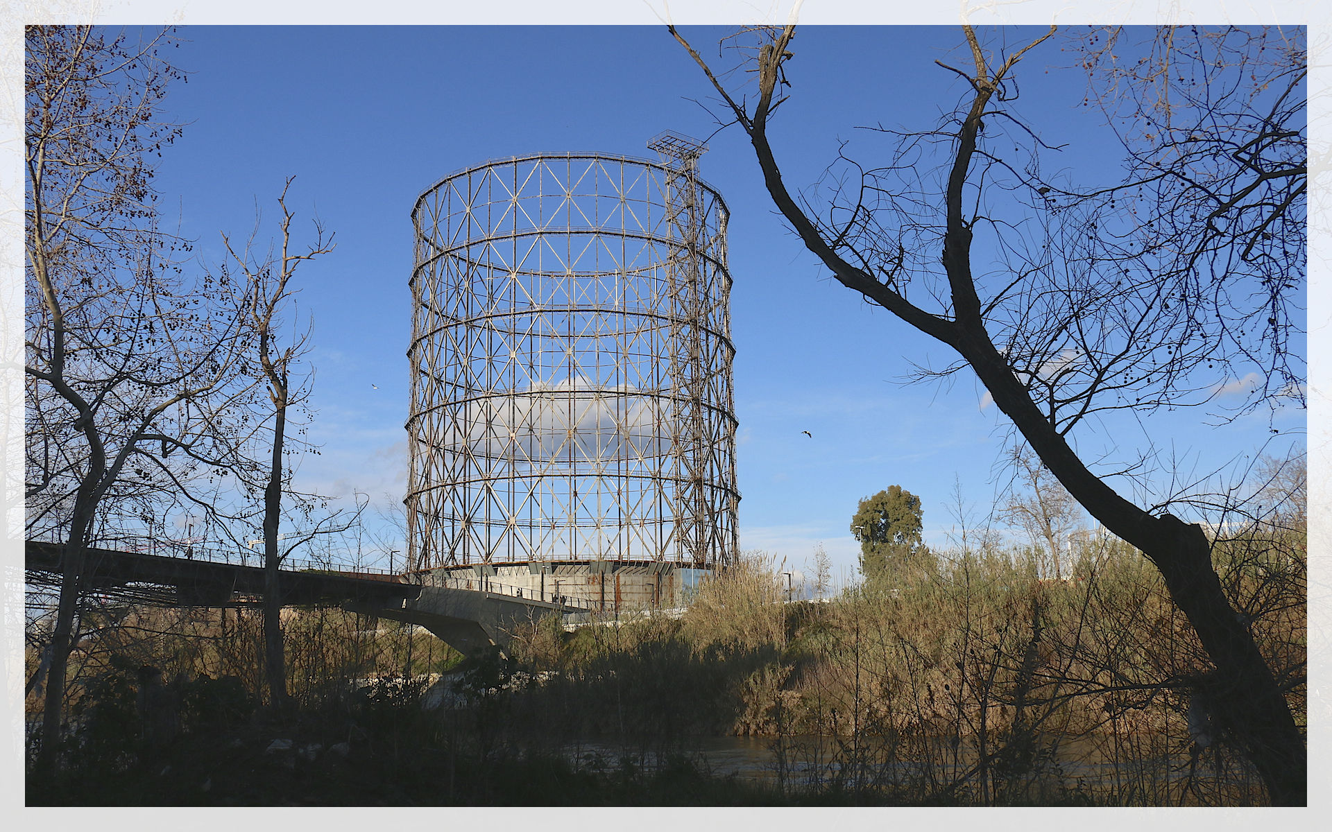 La nuvola...altro che Fuksas! Ostiense Gazometro 2( RM )