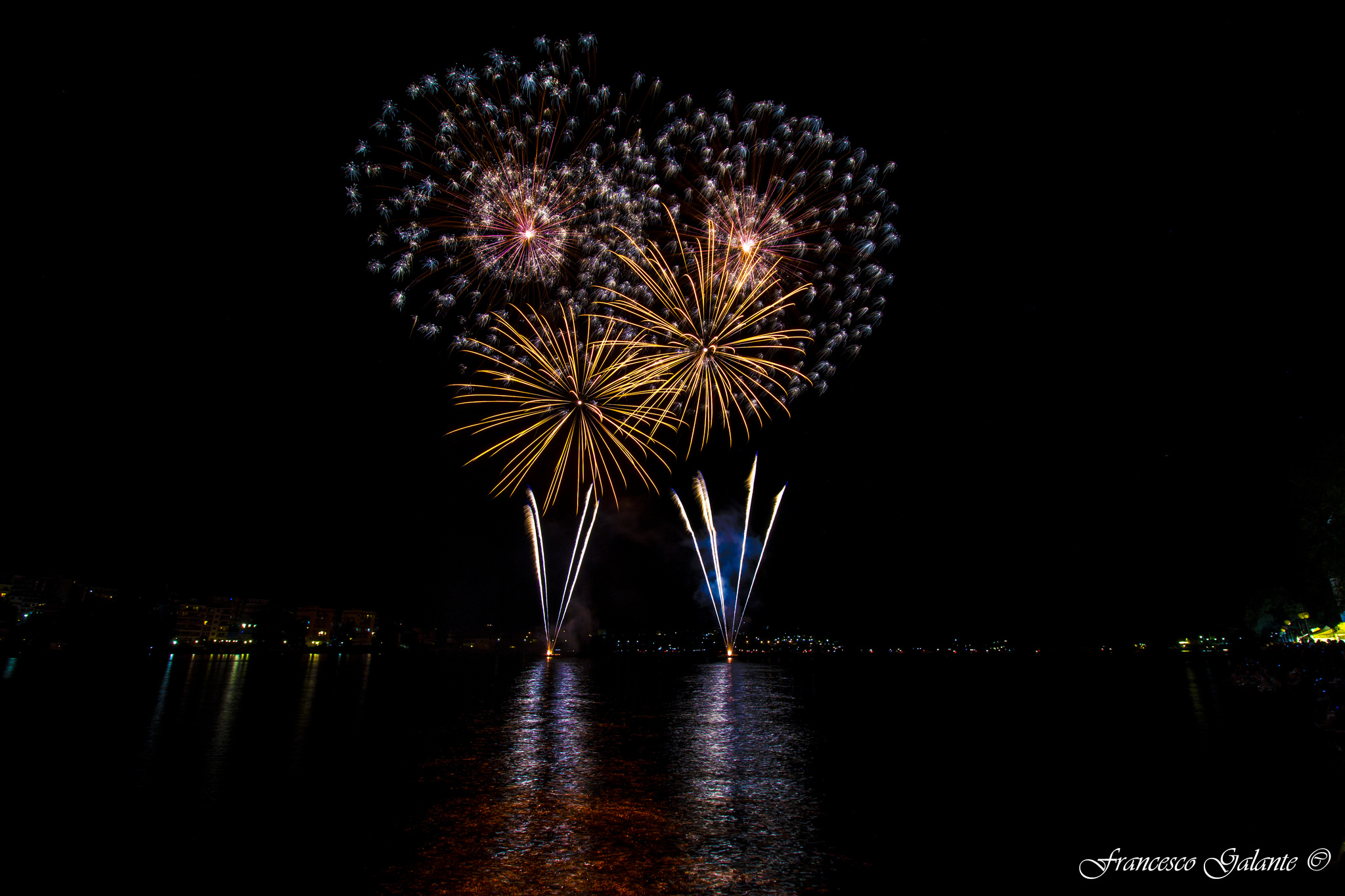 Omegna Fireworks on Lake 4