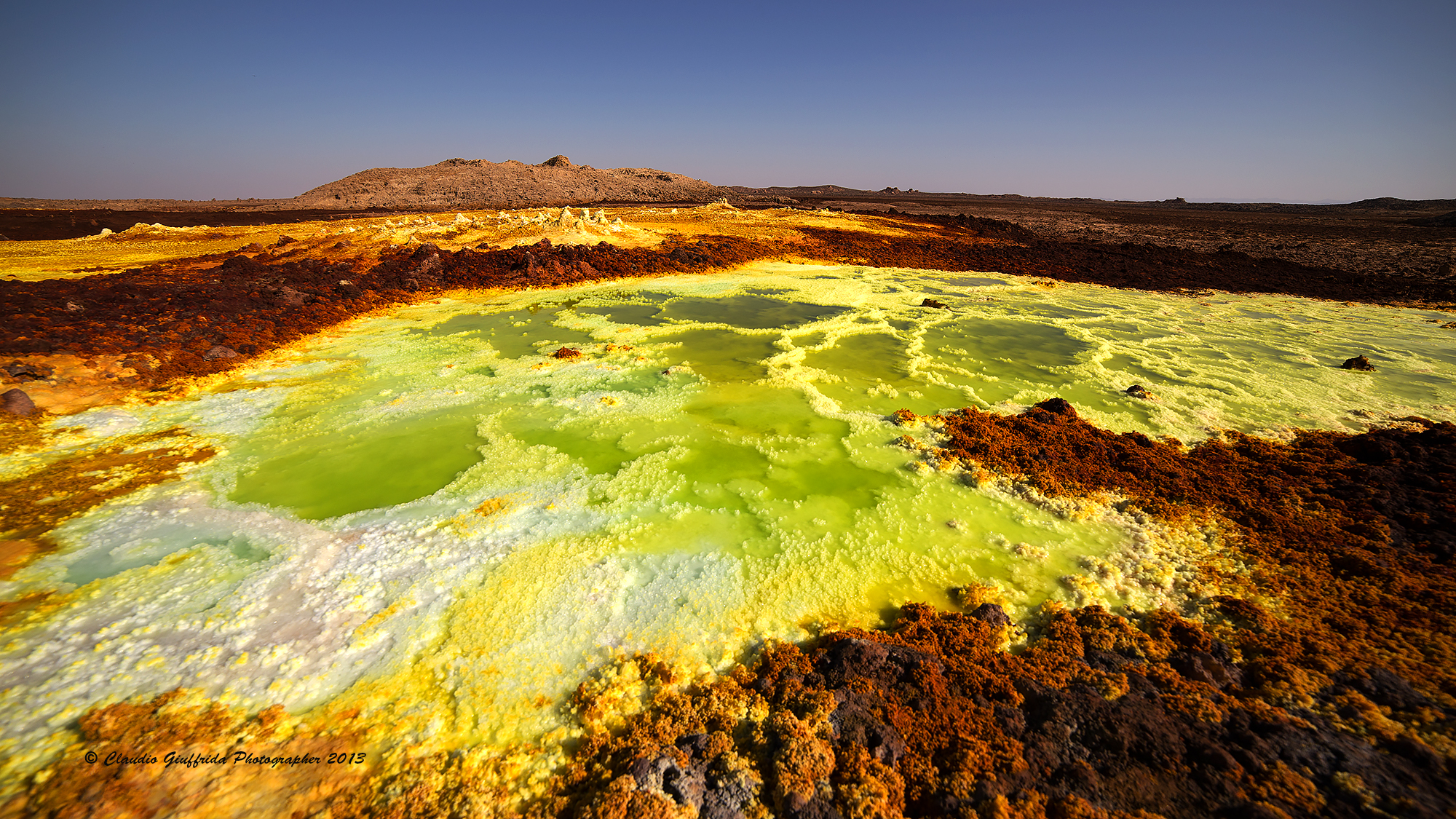Acidic hydrothermal vents of Dallol