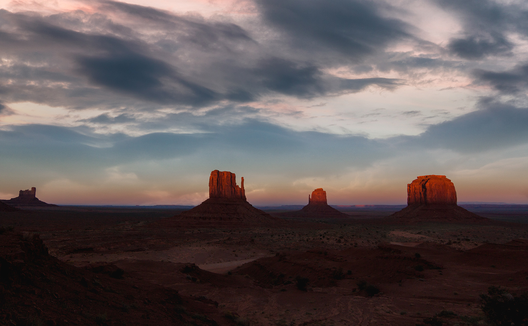 sunset at Monument Valley