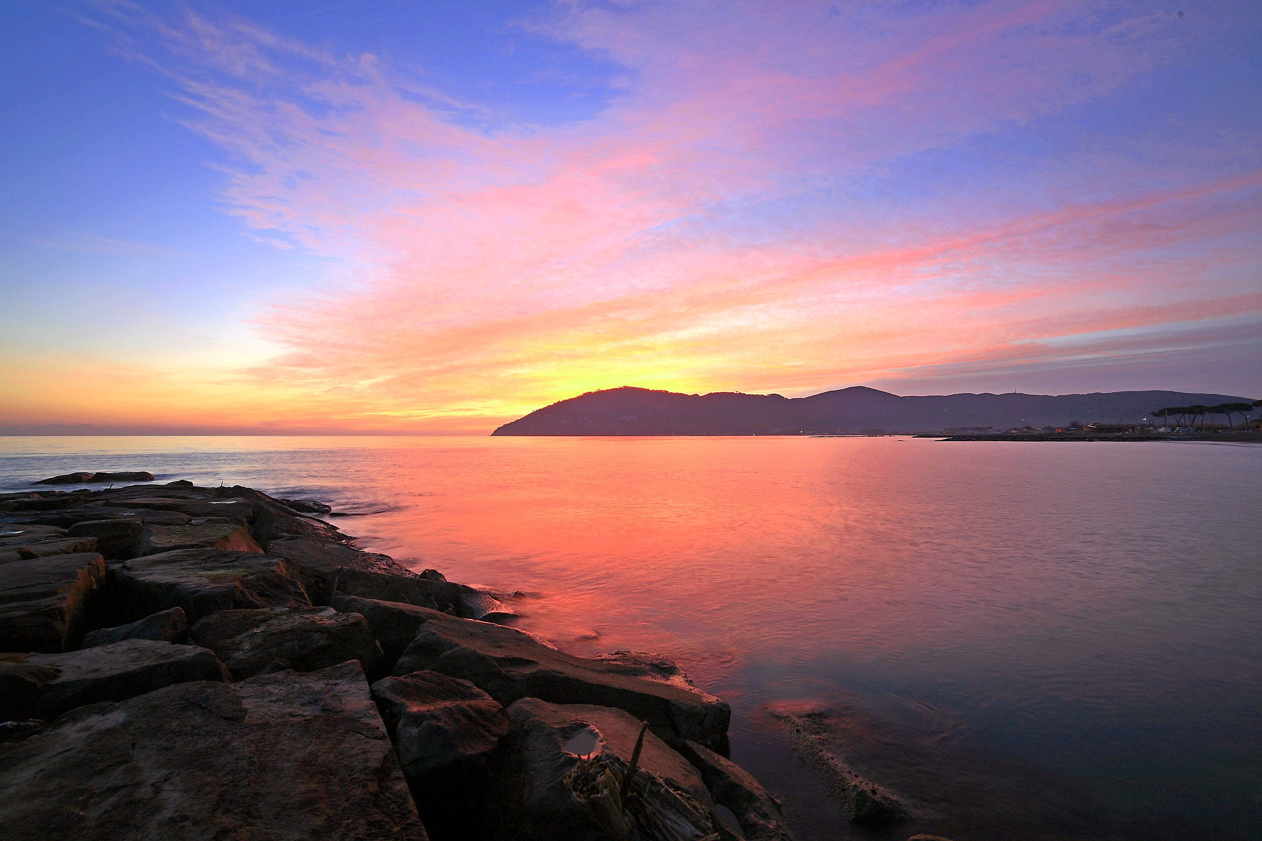 Red sky at night ...