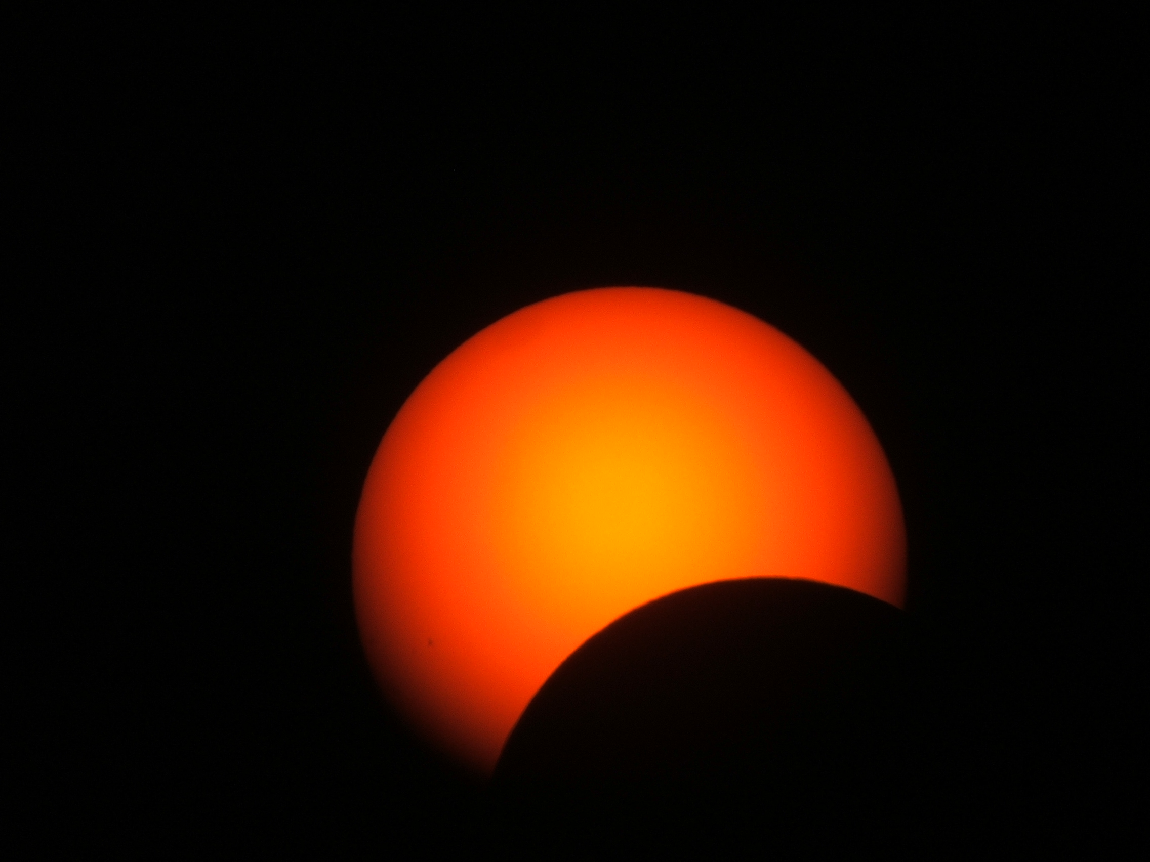 Eclipse 29-03-2006 (eyepiece projection)