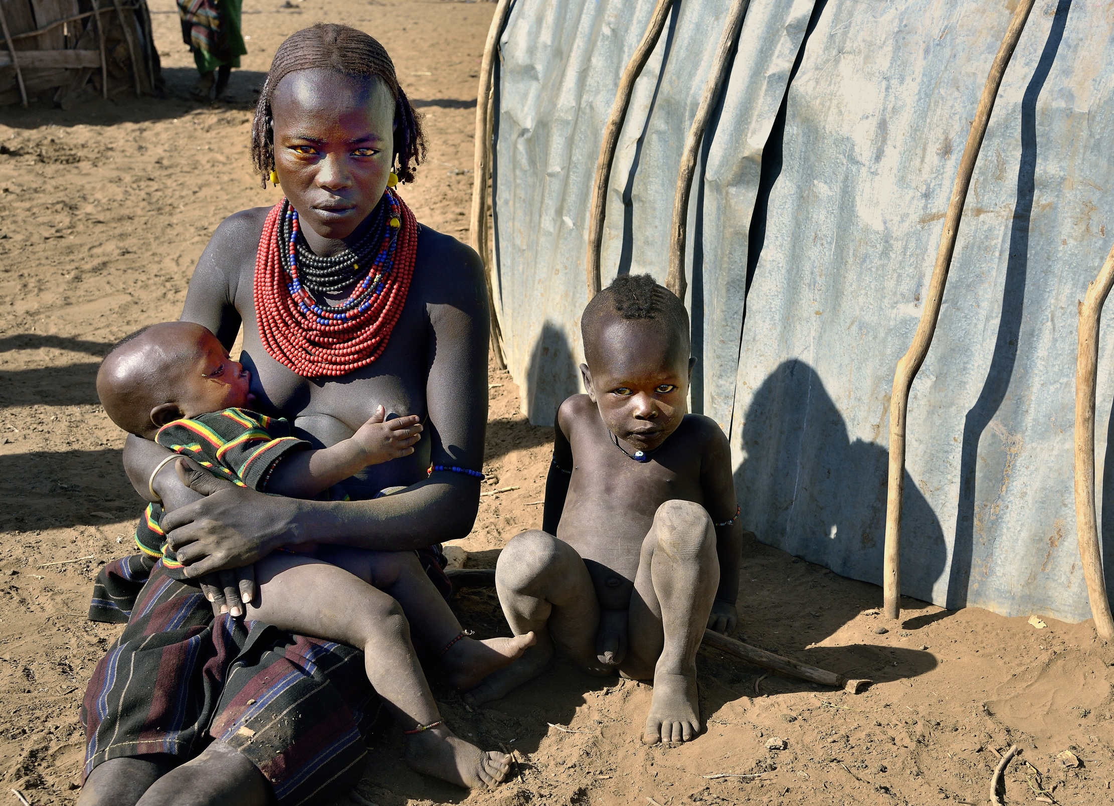 Etiopia 2015 -Donna Dassanech con bambini