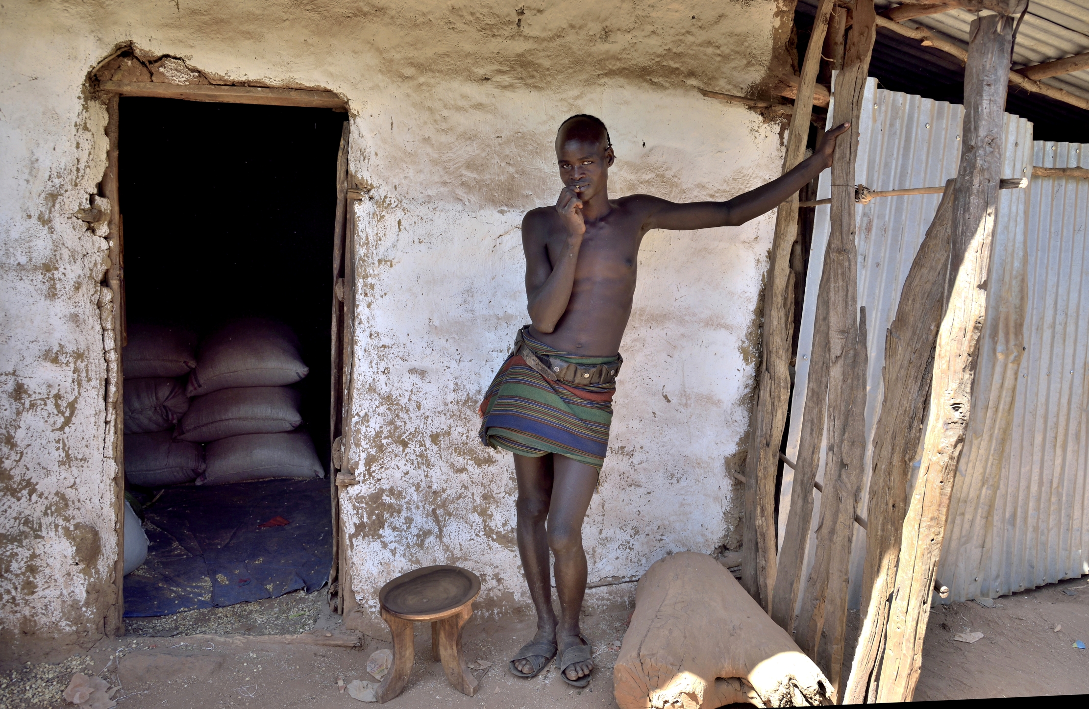 Etiopia 2015 - Ragazzo Hamer al mercato di Dimeka