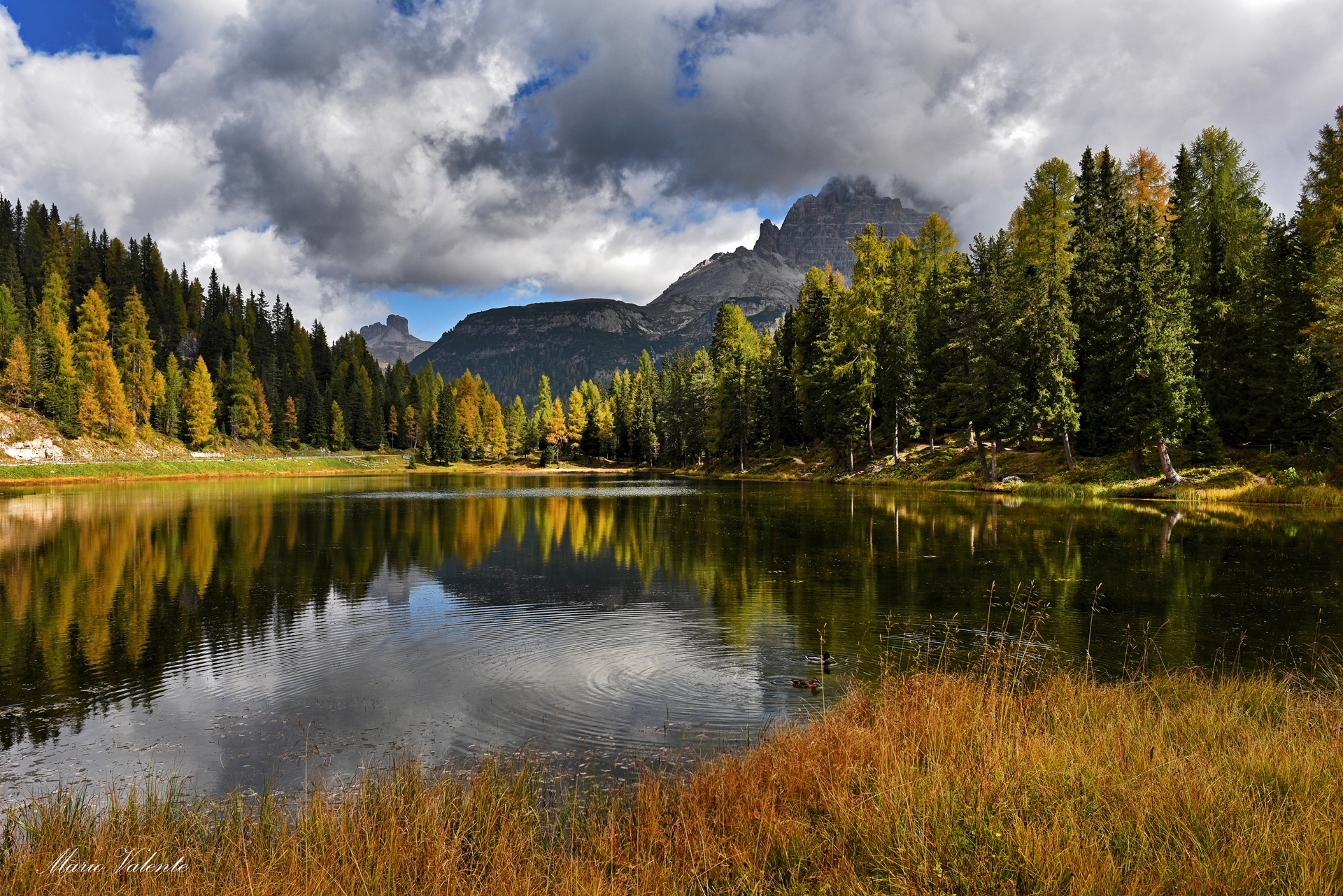 View towards the Three Peaks and Torre Toblin